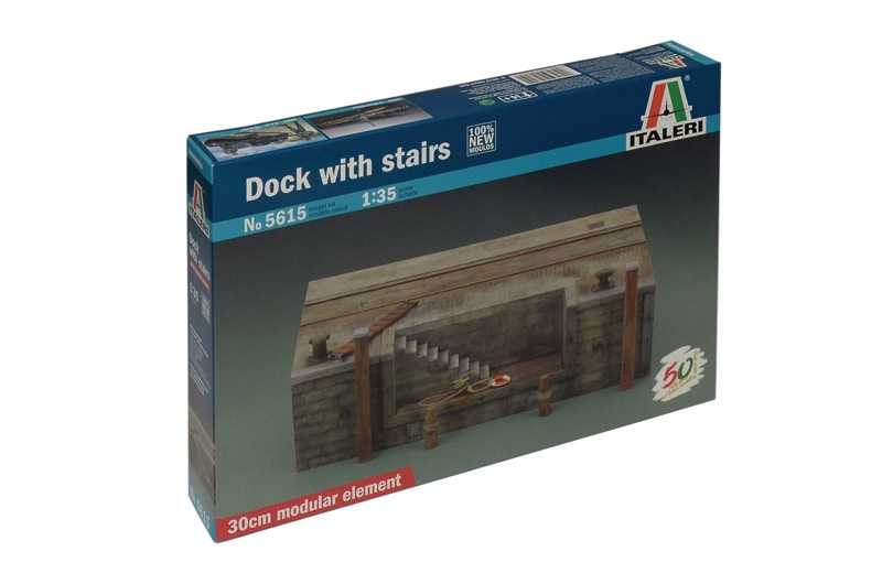 1/35 Dock with Stairs