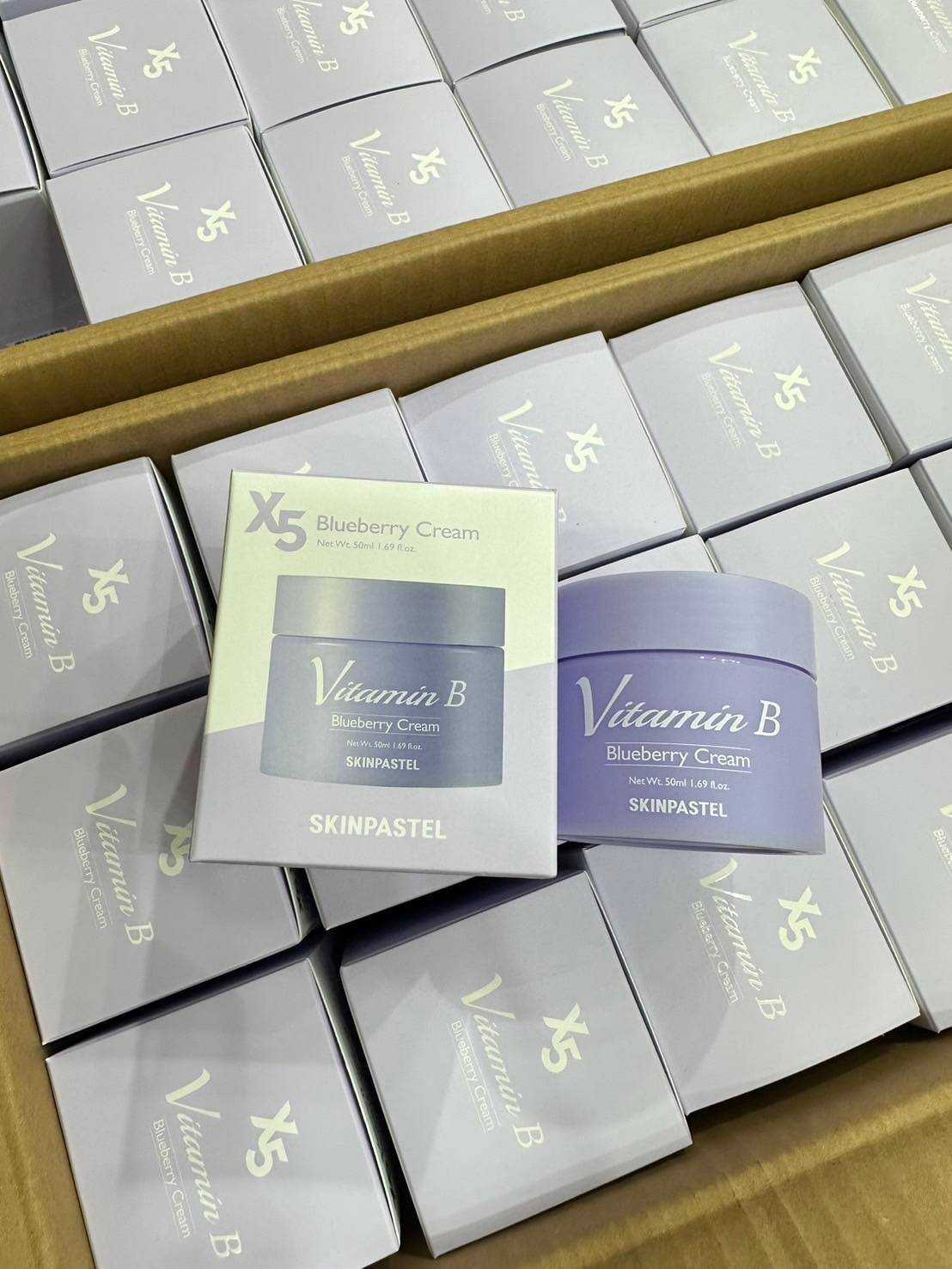 ครีม​บำรุง​ผิวหน้า​  ✨SKINPASTEL X5 VITAMIN B BLUEBERRY CREAM  50ml.