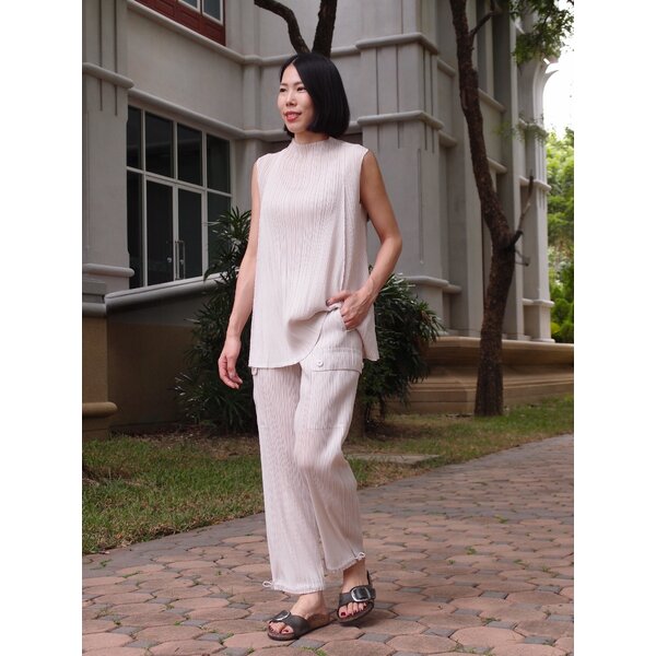 2MUAY รุ่น GJO5396 / GJO5361 เซ็ตพลีทคุณภาพ HIGH NECK FLARED TOP WITH CARGO PANTS PLEATED SET 5 ส...