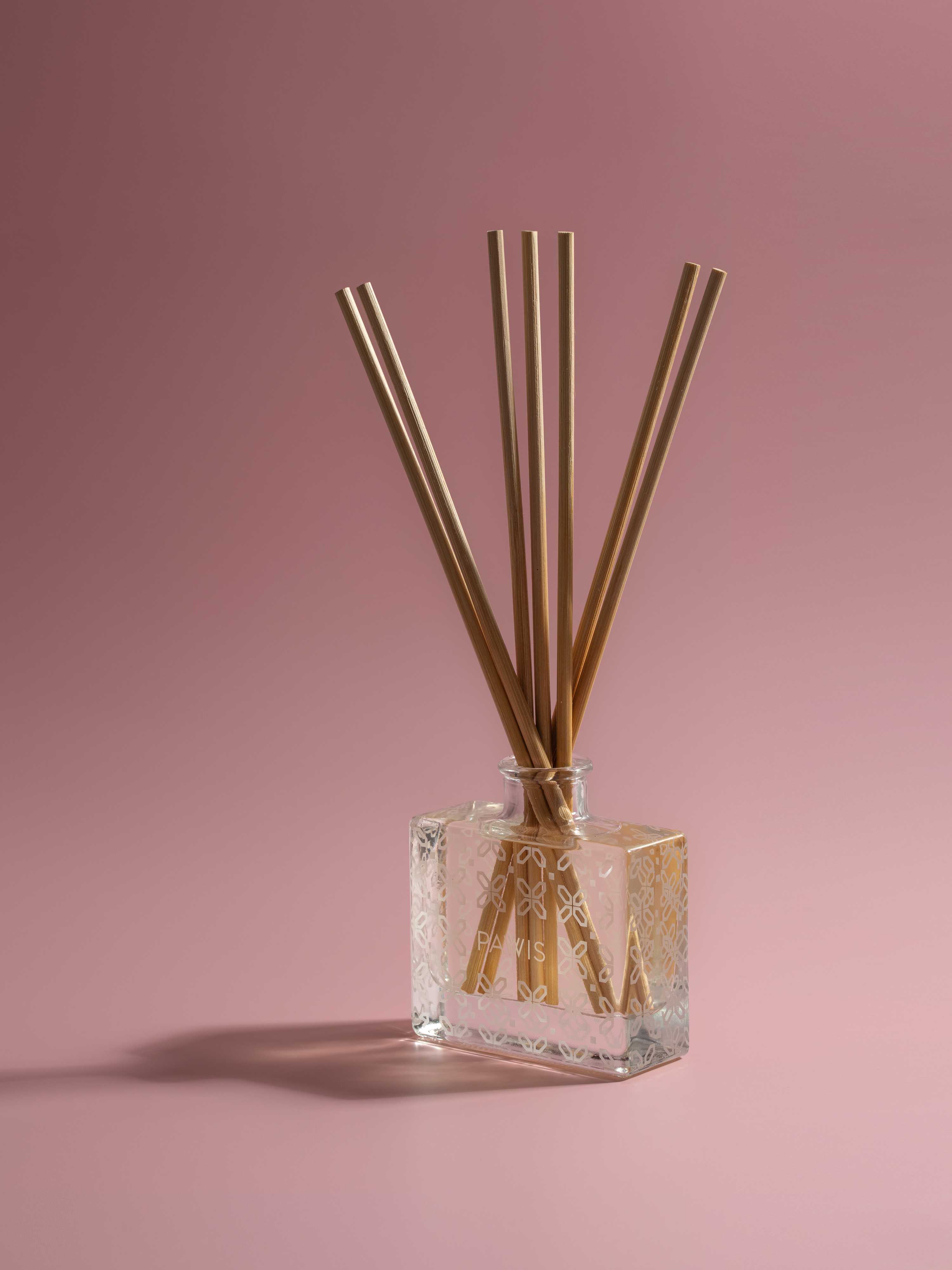 REED DIFFUSER WINTER PEAR & MAGNOLIA 100ML