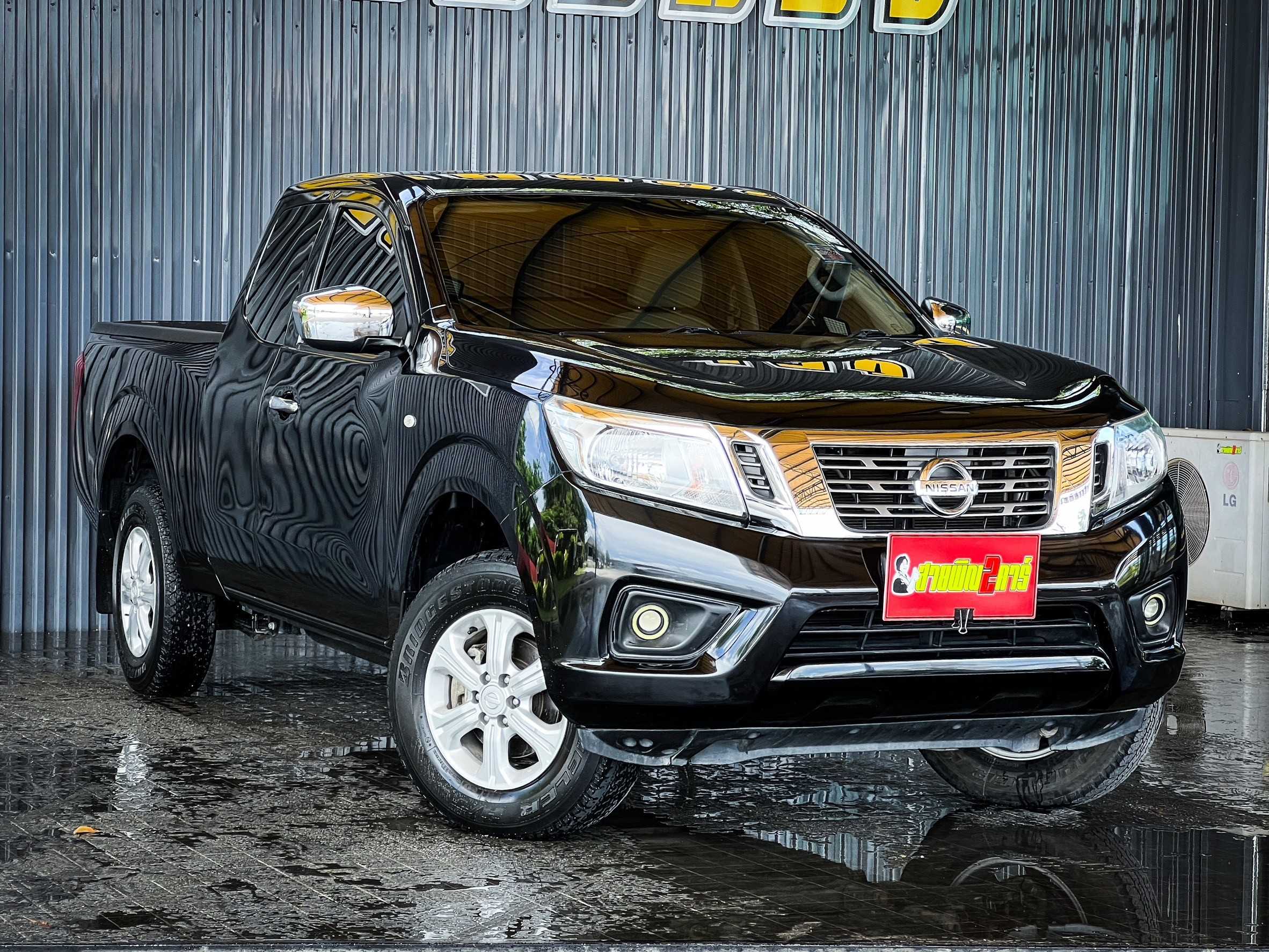 NISSAN  NAVARA  CAB  E