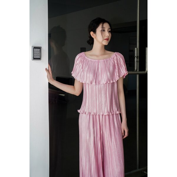 ปรับราคาลง!! 2MUAY รุ่น GJO1048-9 เสื้อพลีทคุณภาพ TWO WAY METALLIC PLEATED TOP 4 สี FREE SIZE