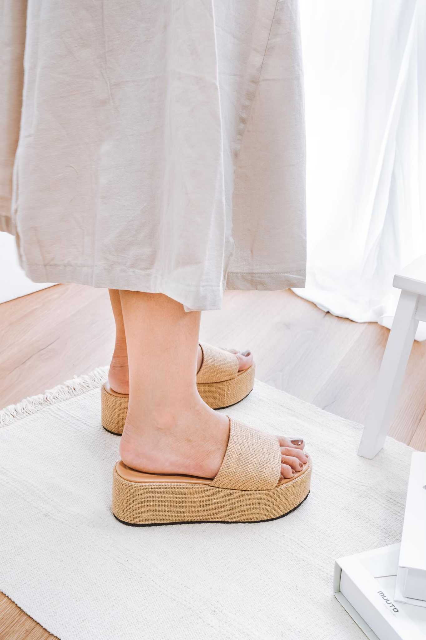 Toast heels รองเท้าส้นตึกสูง 6 cm รุ่นขายดี มี 4 สี 