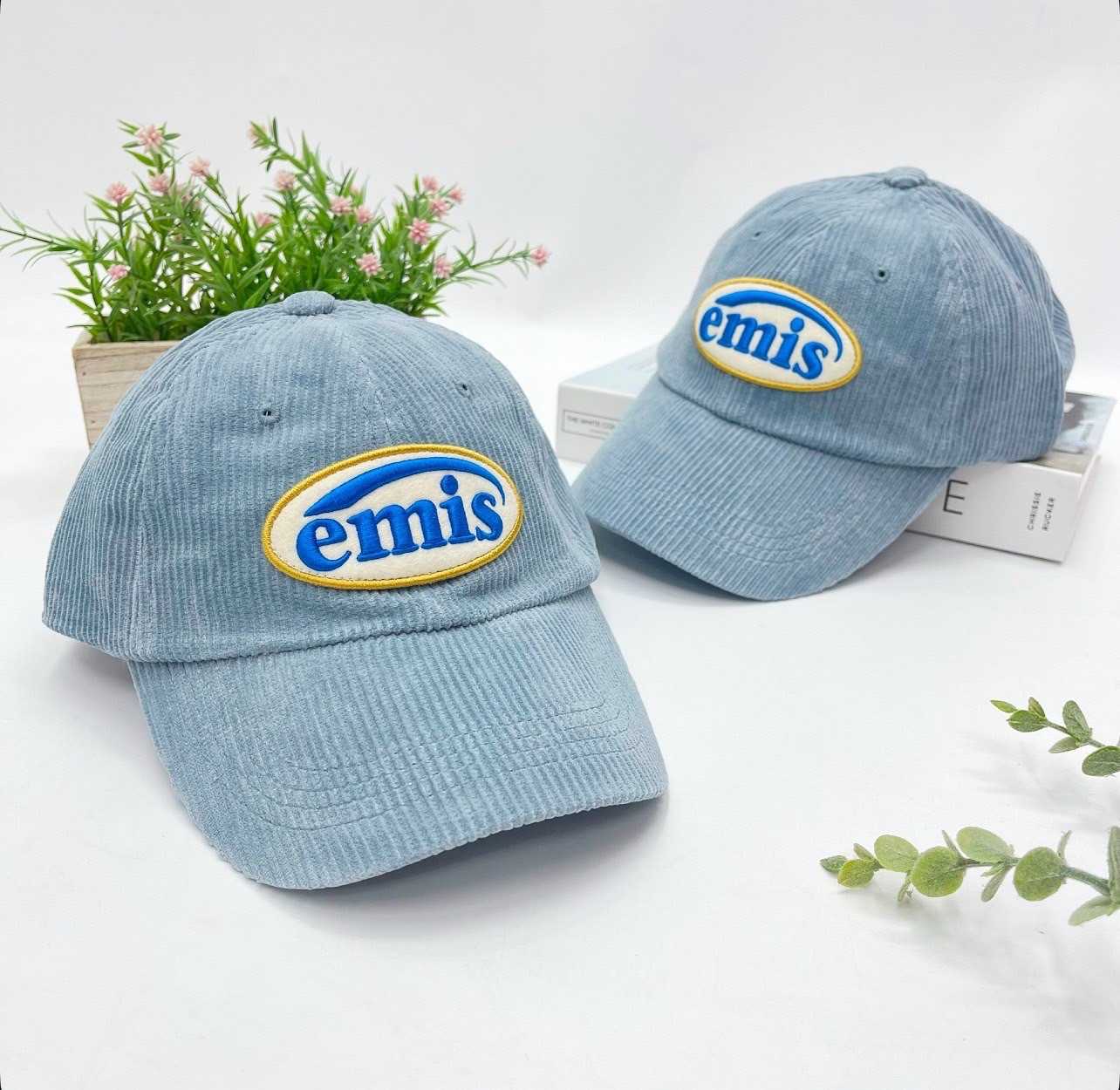 Emis Corduroy Wappen Ball Cap (Ash Blue)