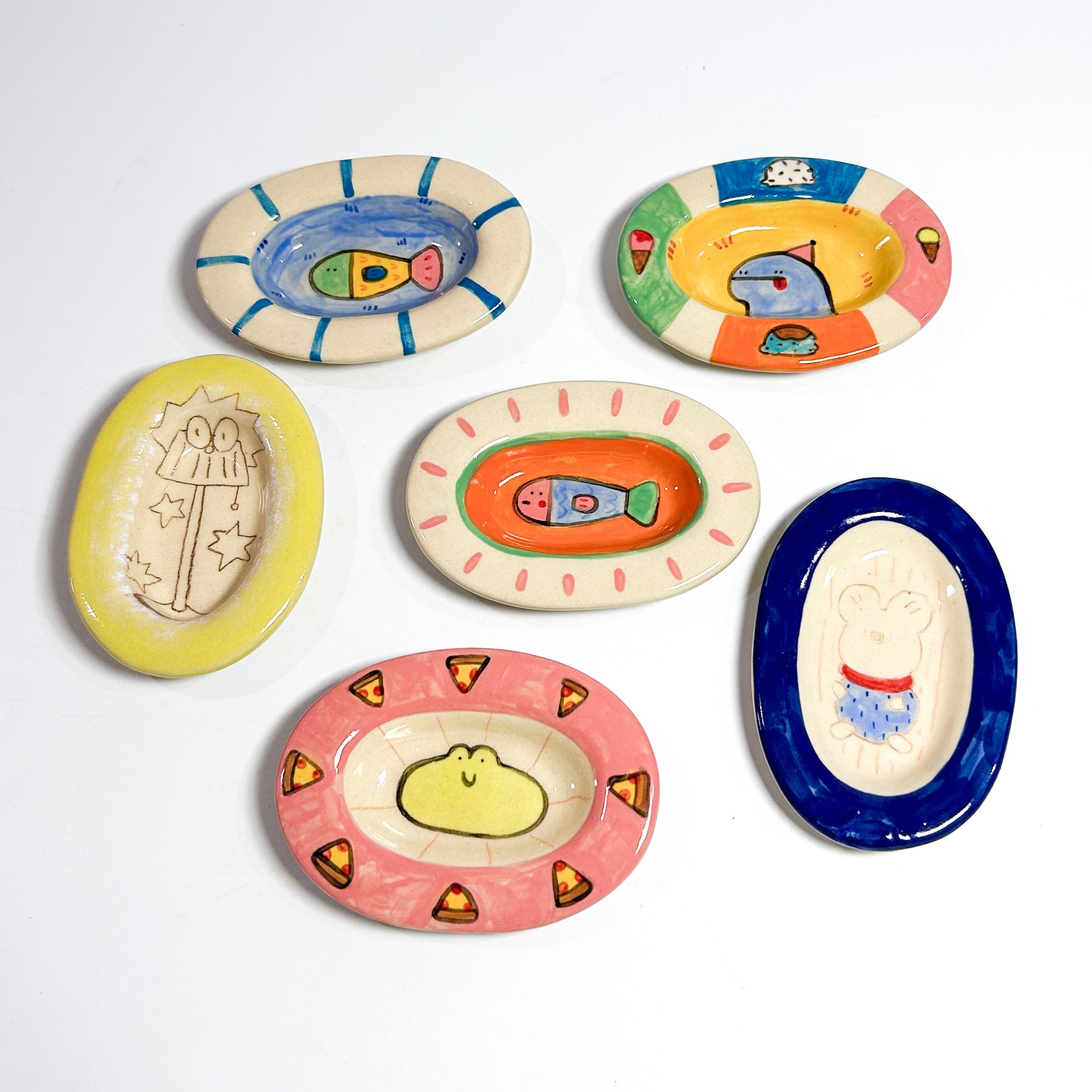 Oval Plate (S Size) 🐠🐟🛋️🦕🐸🐭