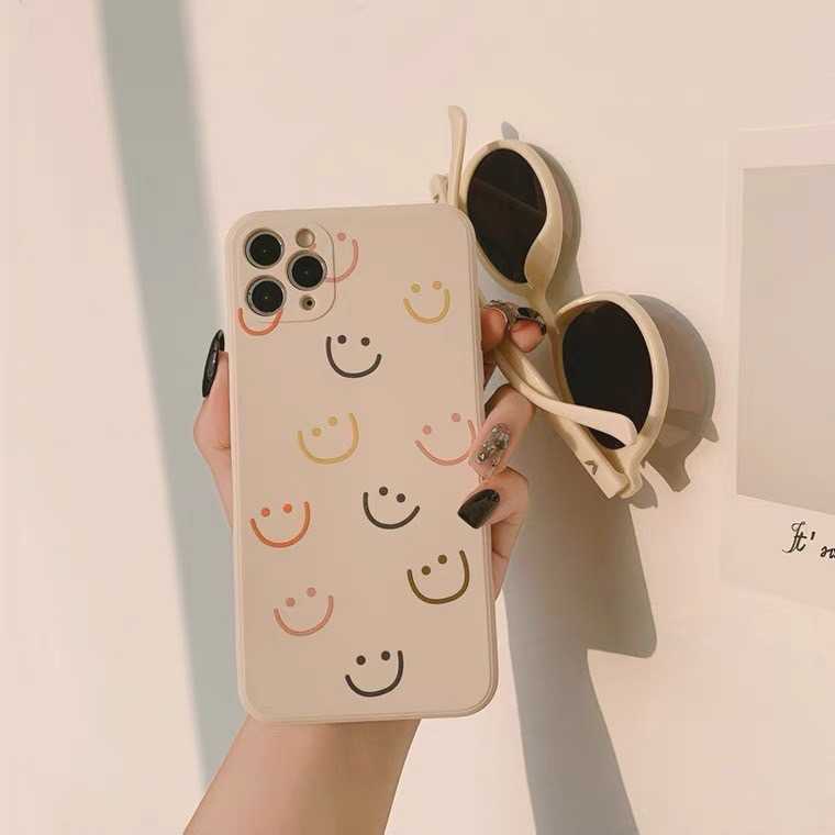 ♡ เคส iPhone : ยางนิ่มสกรีนลายหน้ายิ้ม