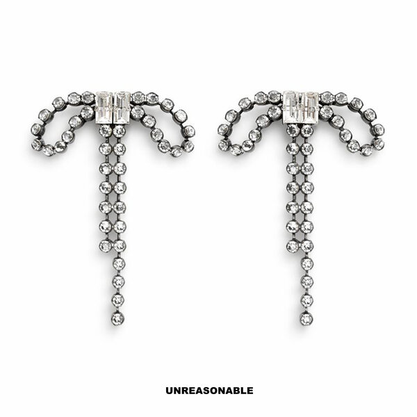 Crystal Bow Earrings สีขาว ต่างหูคลิป ต่างหูก้านเงินแท้ น้ำหนักเบา สวยใส่สบาย UA0623-01 Unreasona...