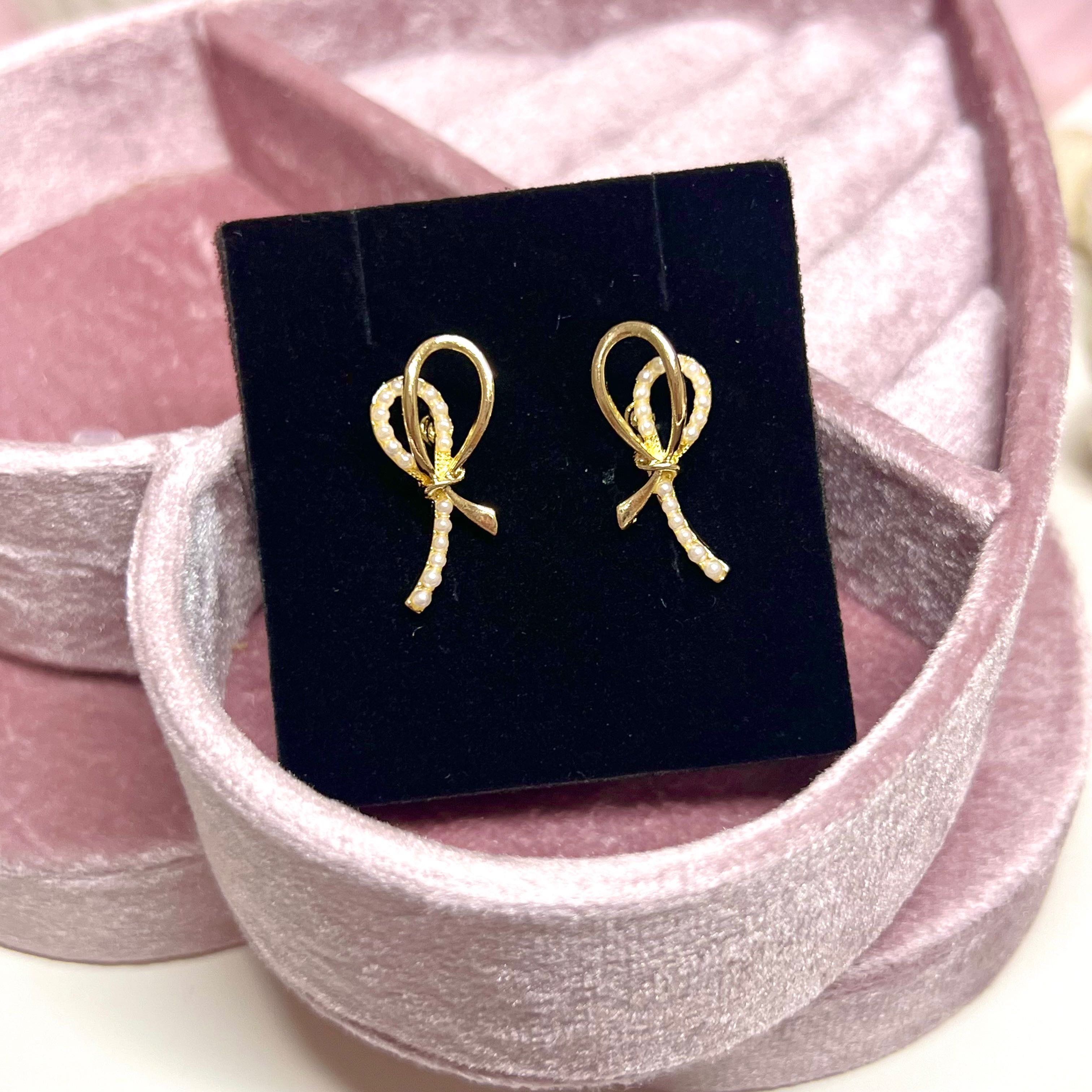 🧸 11.11  โบว์ทองไขว้มุก แป้นขดลวด