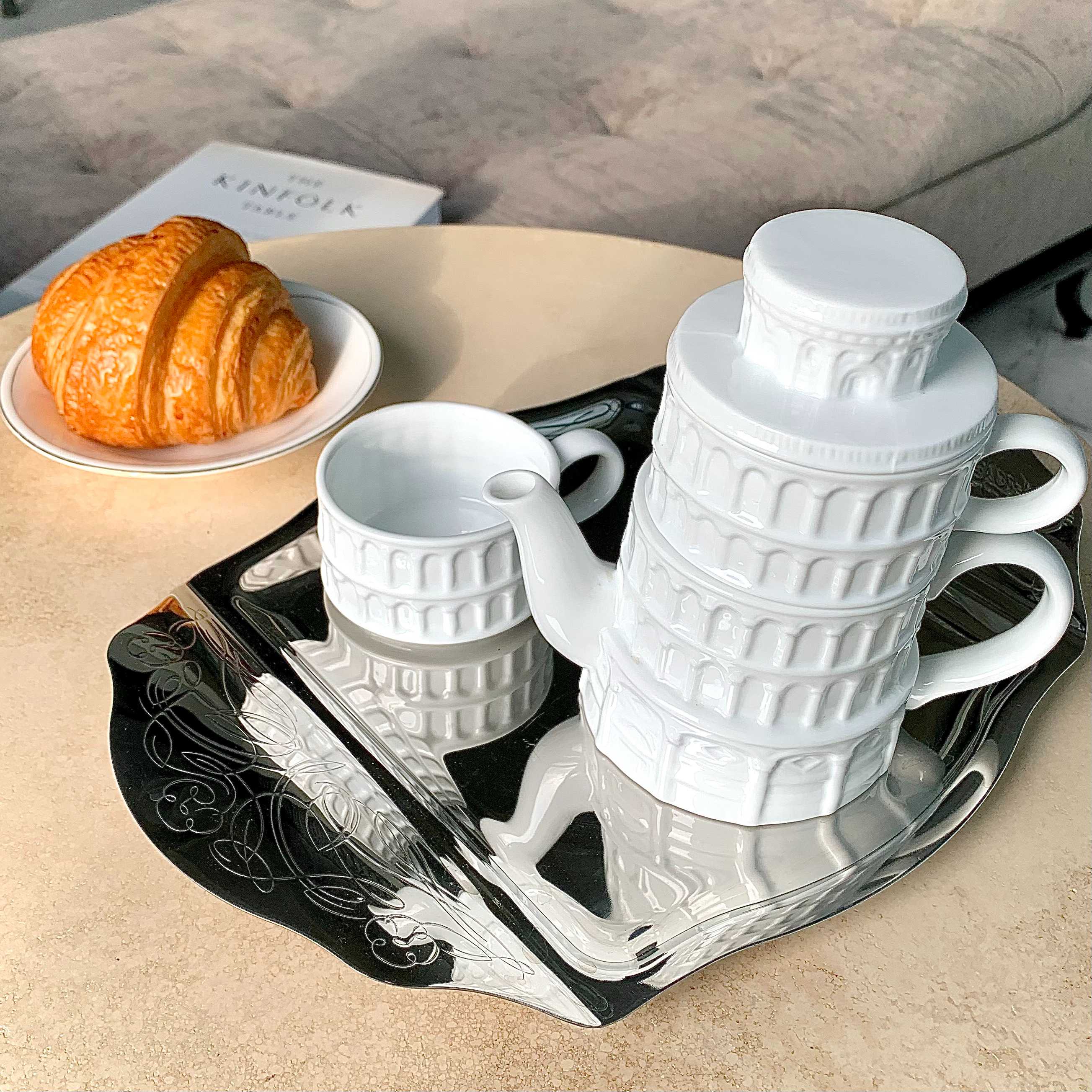 The leaning tower of Pisa coffee pot set