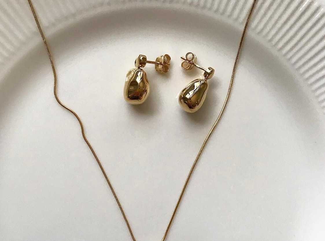 Grumpy  Dipped pearl earring