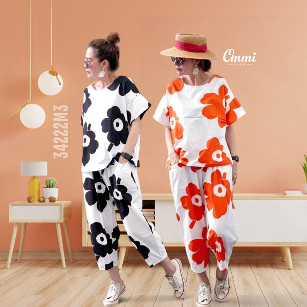 Ommishop 34222M3 ชุดเซ็ท เสื้อคอกลม และกางเกงขาจีบ ลายดอก Mari มารีเมกโกะ Cotton Japan 100% (Bonu...