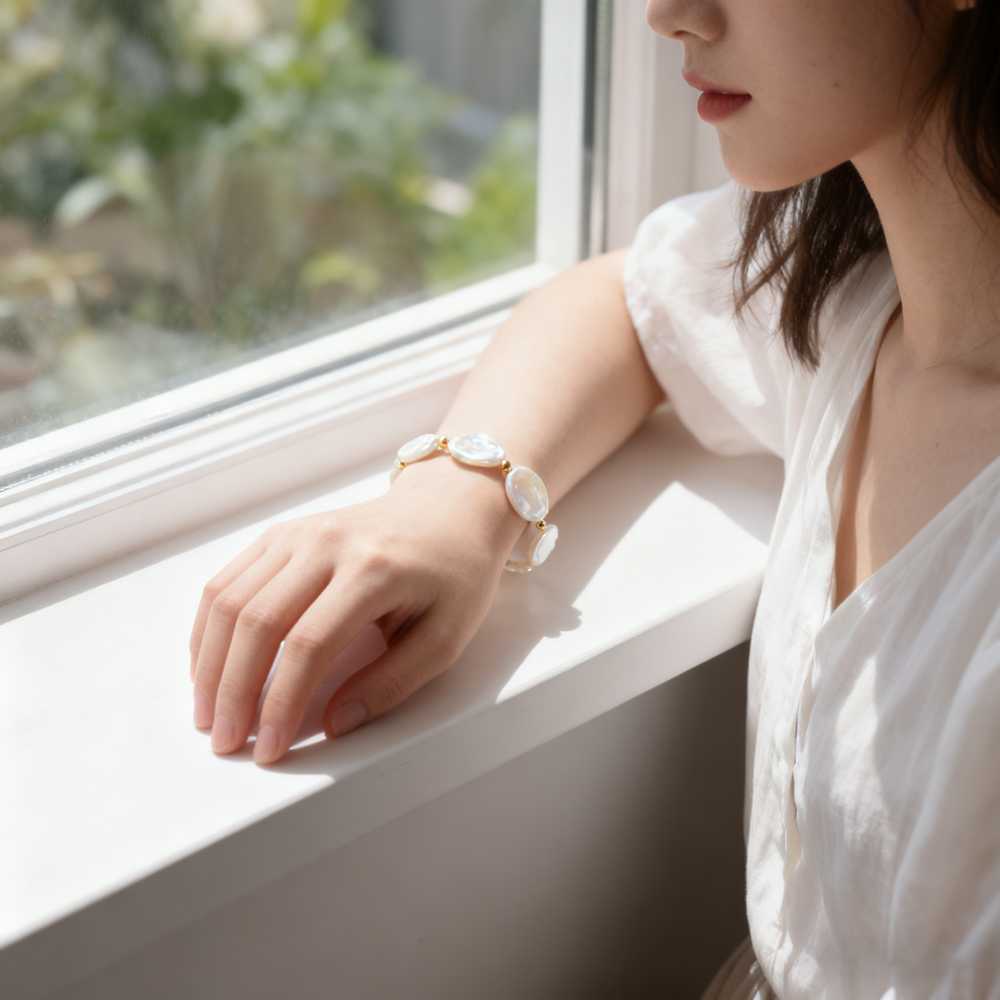 B075 ข้อมือไข่มุกแท้ ทรง coin 🪙