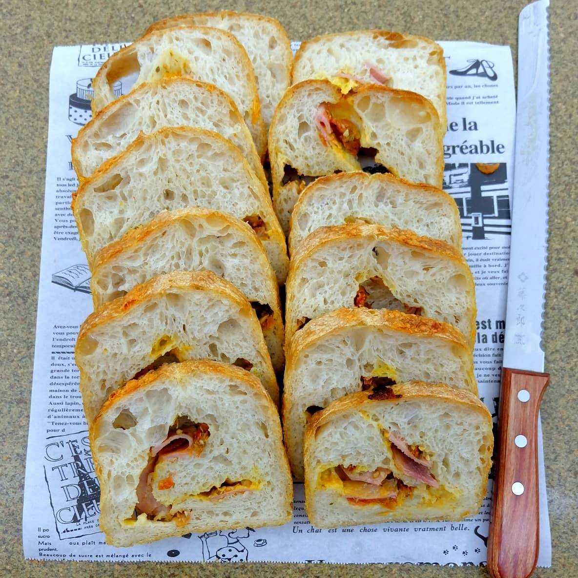 Ham Cheese Sourdough ขนมยอดนิยม