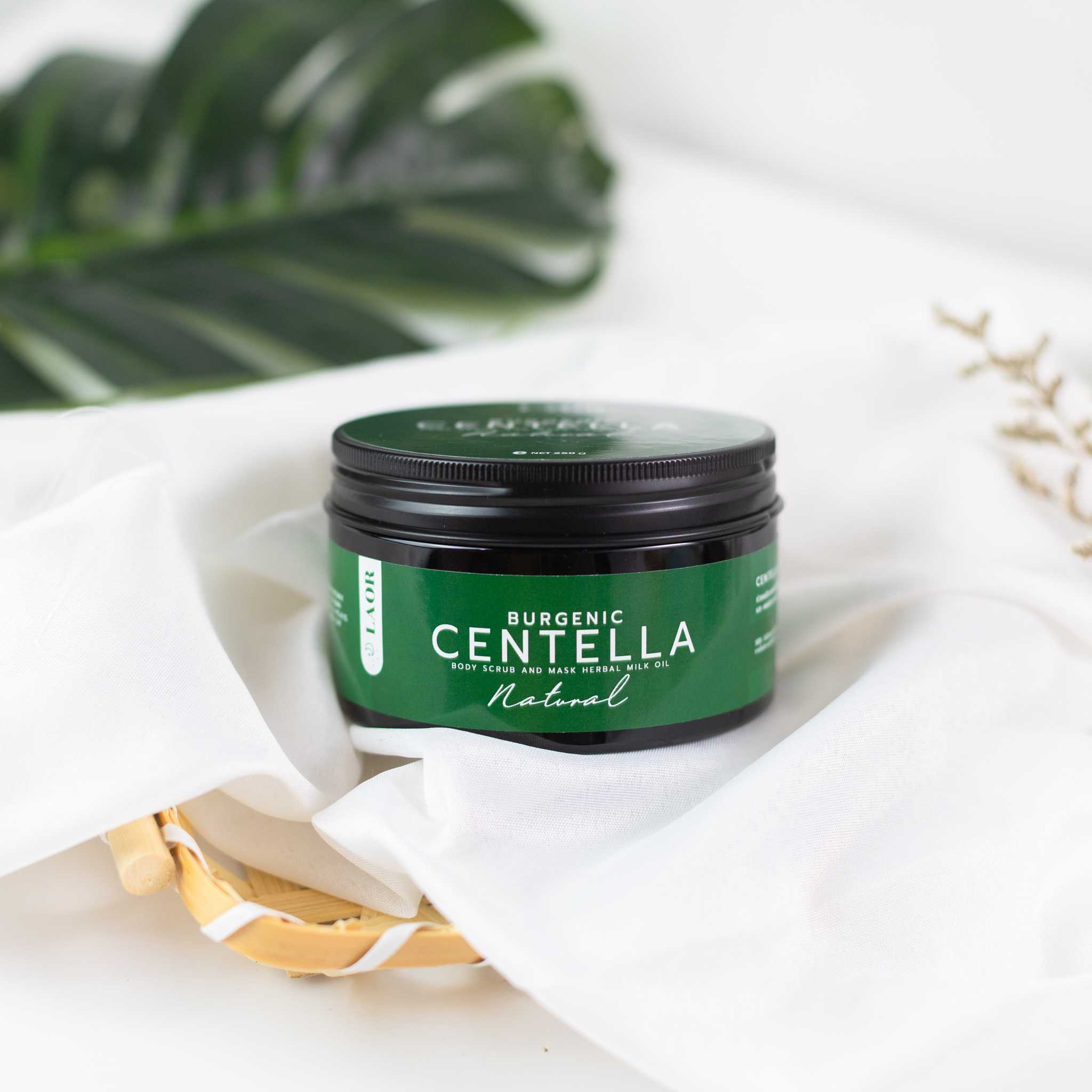 สครับใบบัวบก Burgenic Centella herbal body scrub & Mask 250 g.
