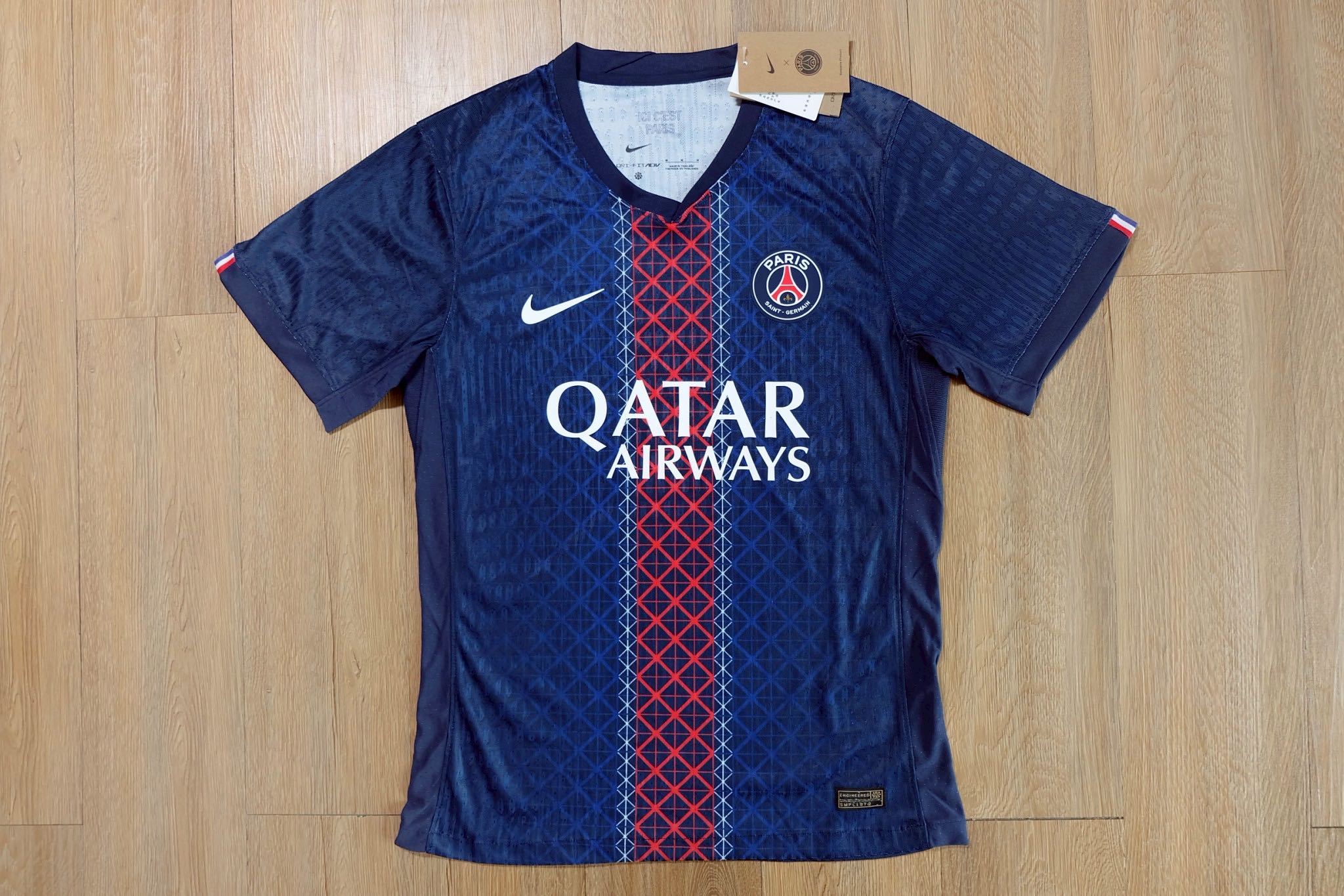 เสื้อเปเอซเซ เหย้า สีกรม Player Edition เกรดนักเตะ 2026