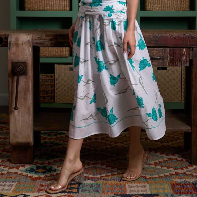 Rebecca Skirt (White, Size SM)