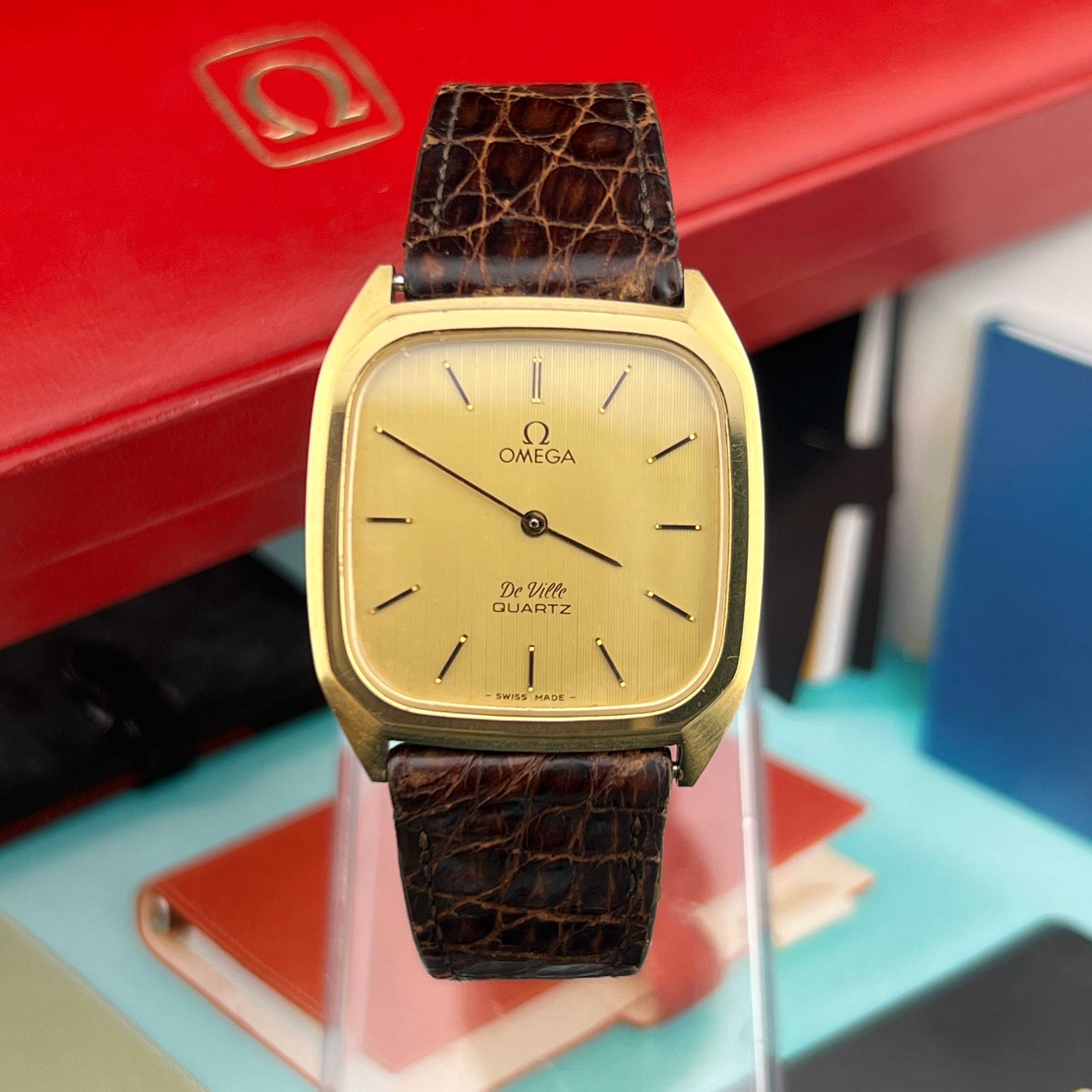 Vintage 0mega De Ville Quartz Gold Dial Cal.1365 Ref.191.0125 Swiss Made 1980