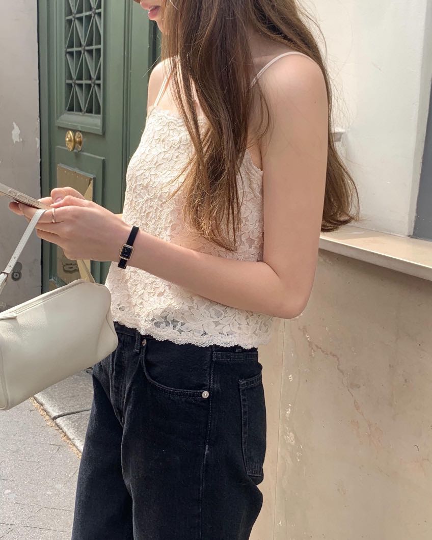 OUNCE Floral Lace Square Neck Cami Top (🇰🇷Pre-order 7-10 วัน) เสื้อกล้ามลูกไม้ดอกไม้ คอสี่เหลี่ยม 