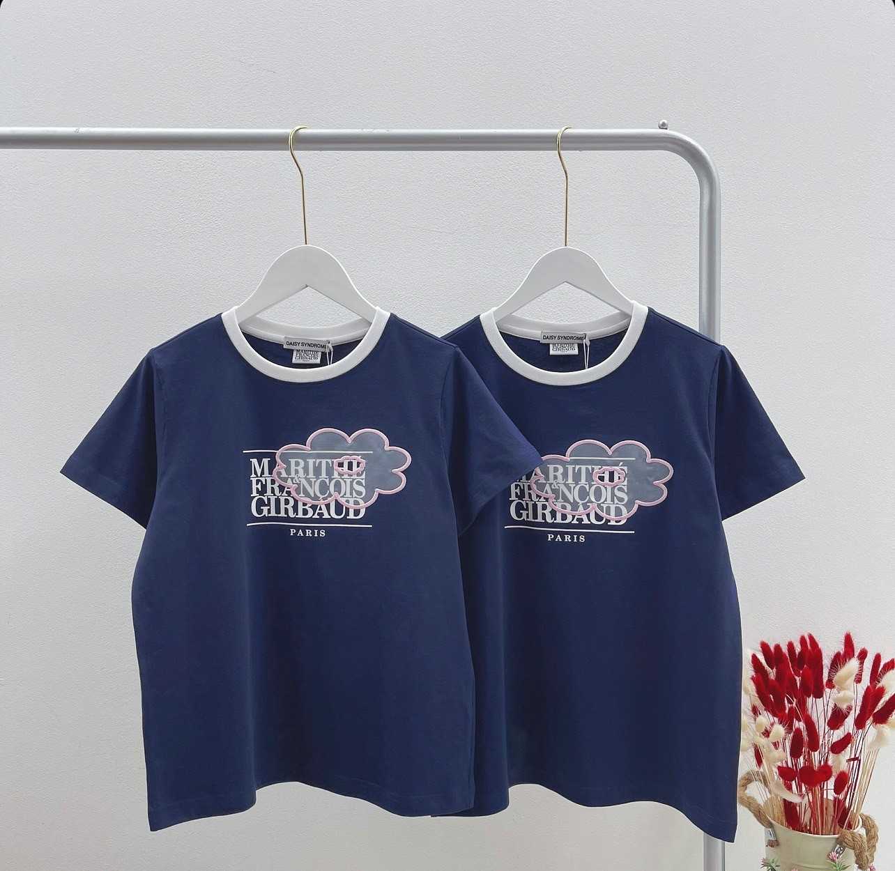 marithe X daisy Flower T-Shirt (Navy)