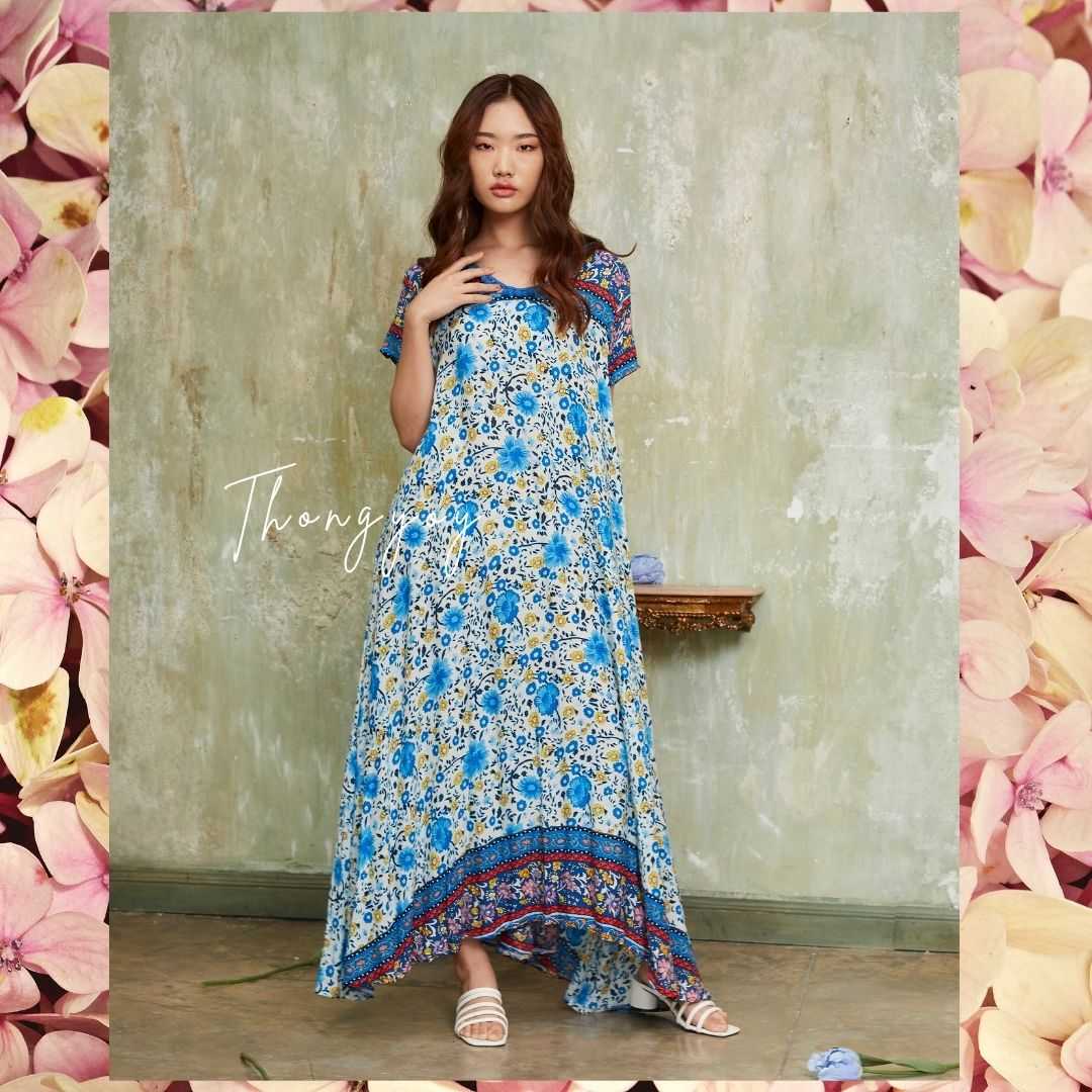 Maxi คอวีตุ้งติ้งแขนสั้น Dahlia