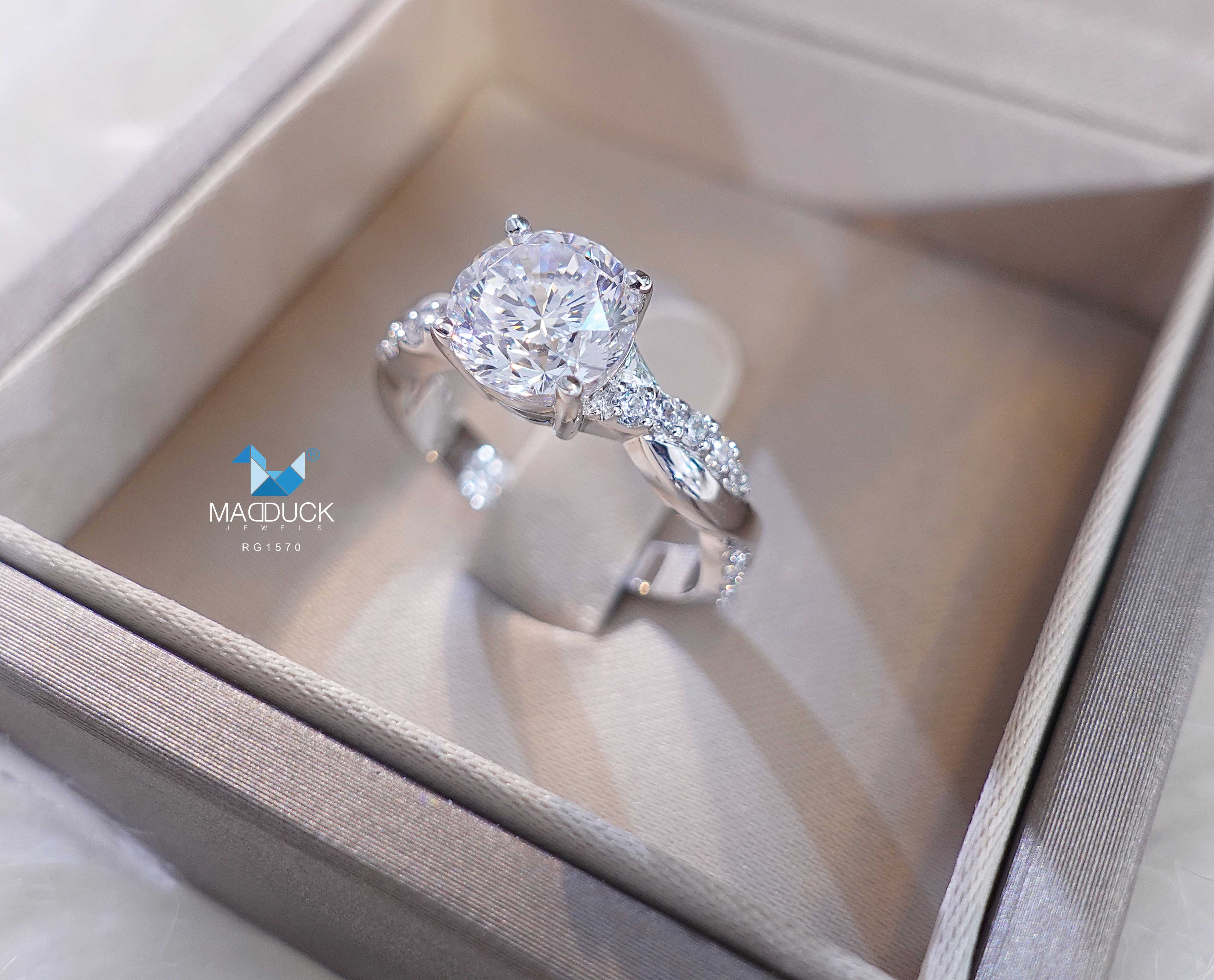 Madduckjewels RG1570 แหวนเงินแท้ เพชร CZ ชุบโรเดียม