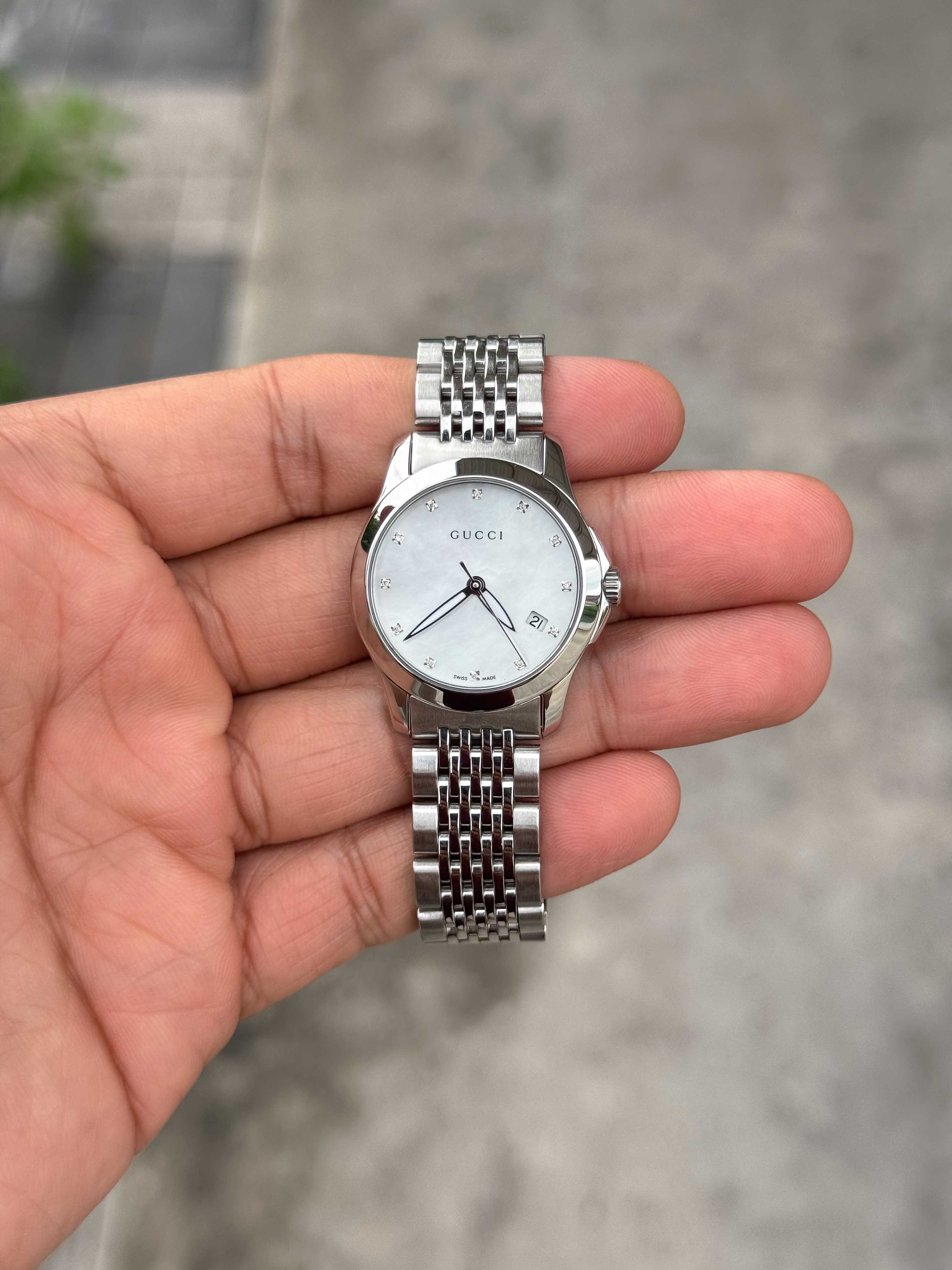 Gucci G-Timeless 126.5 Diamond Lady Size Quartz