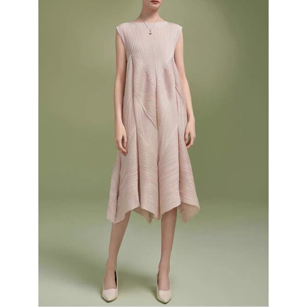 ปรับราคาลง!! 2MUAY รุ่น GJO8889 SLEEVELESS VOLUME PLEATED DRESS เดรสผู้หญิง เดรสพลีทคุณภาพ 12สี F...