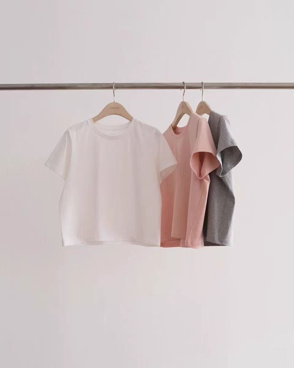 พร้อมส่ง OUCE Basic Minimal Tee เสื้อค้อตต้อนเบสิคทรงสั้น