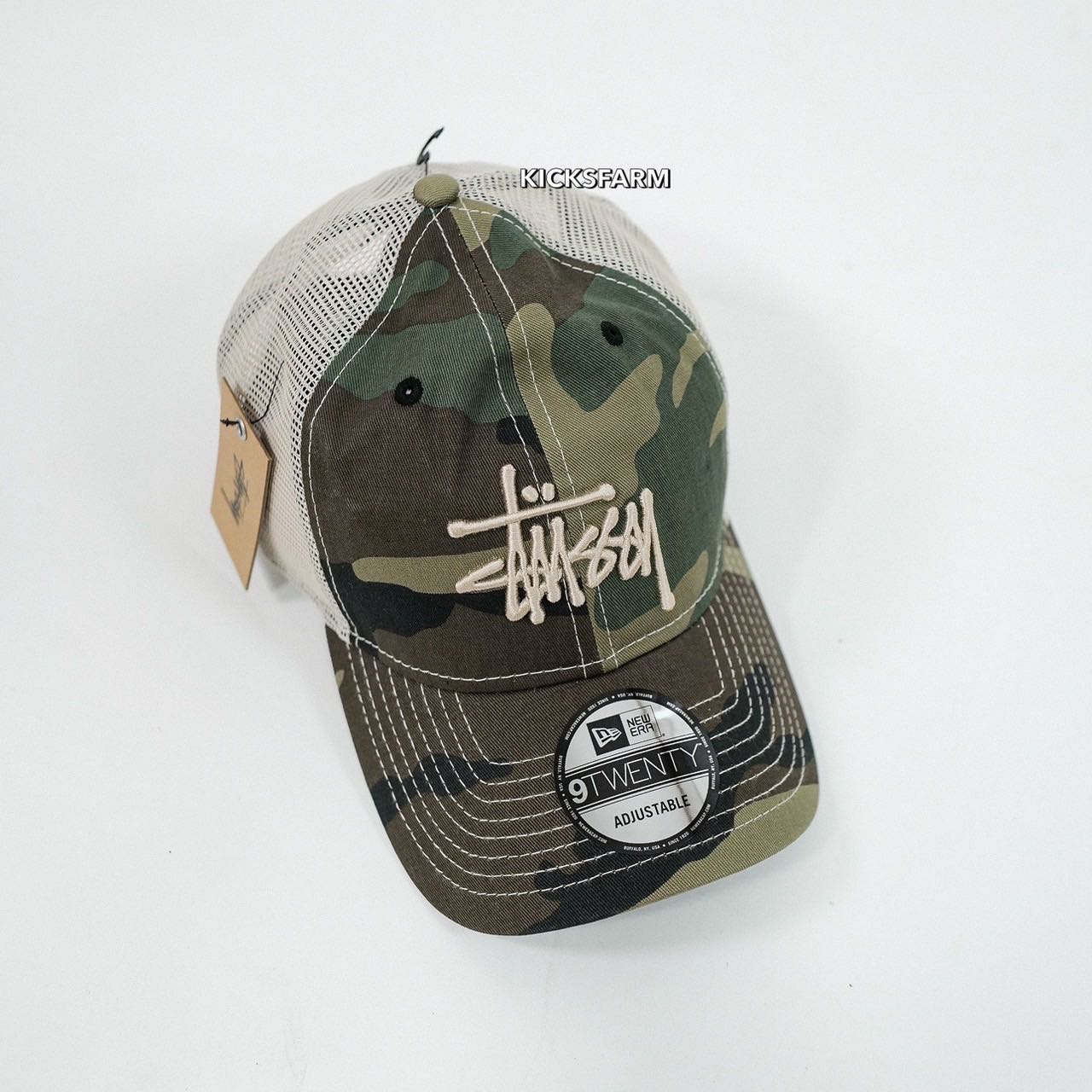 STÜSSY NEW ERA BASIC TRUCKER (WOODLAND COMO)
