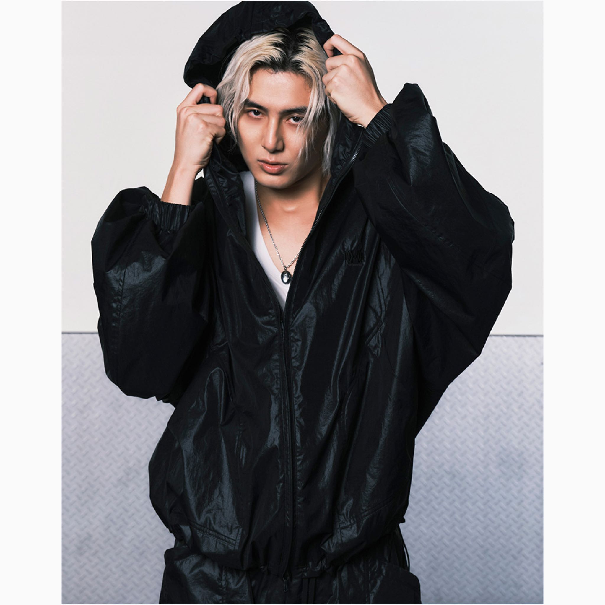 『PRE-ORDER』(ทักแชทสั่งซื้อสินค้านะคะ) Fujii Kaze / 藤井 風 「FUJII KAZE × JULIUS」 (Limited Edition)