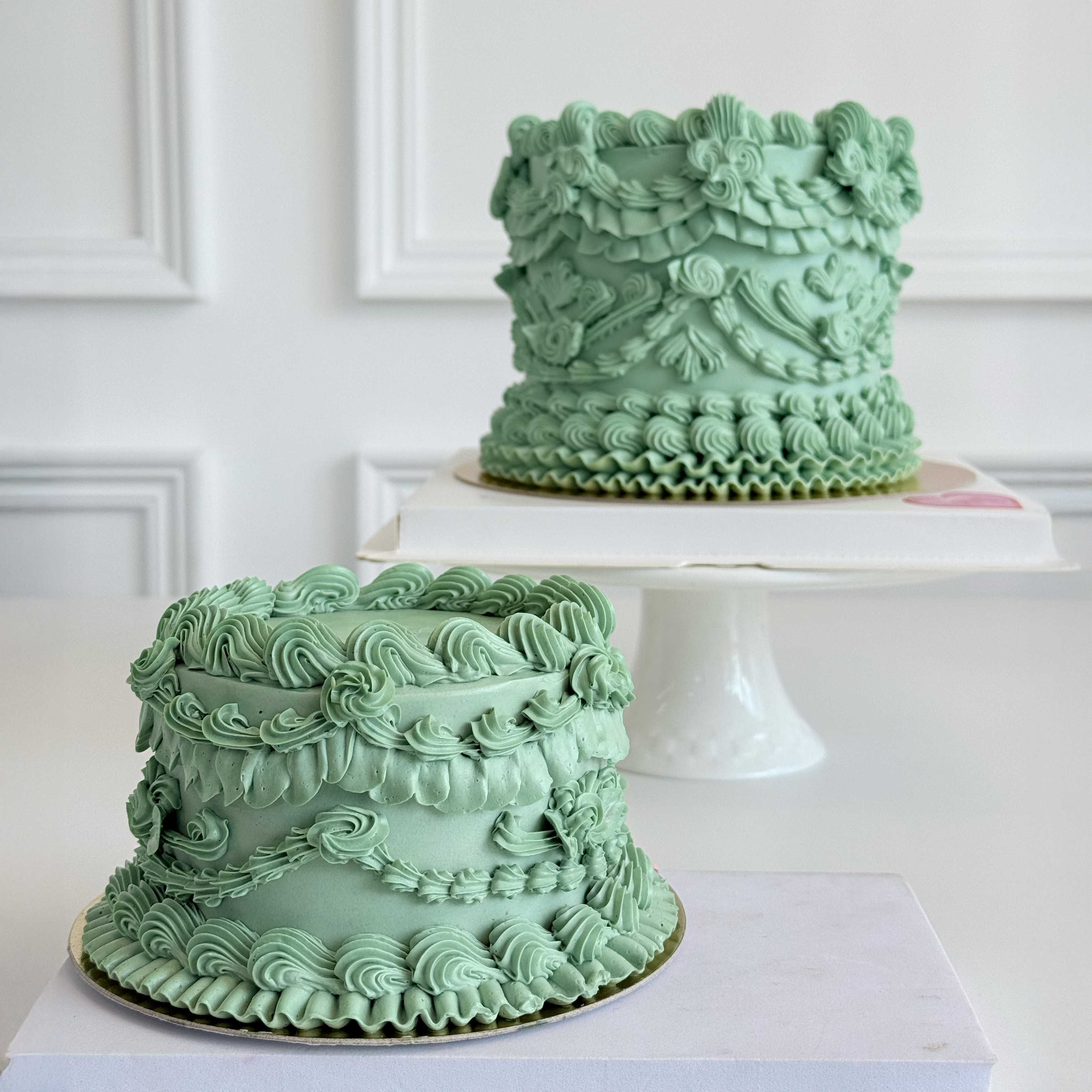 Charlotte cake (0.75) - Green รสชาติ strawberry kiss