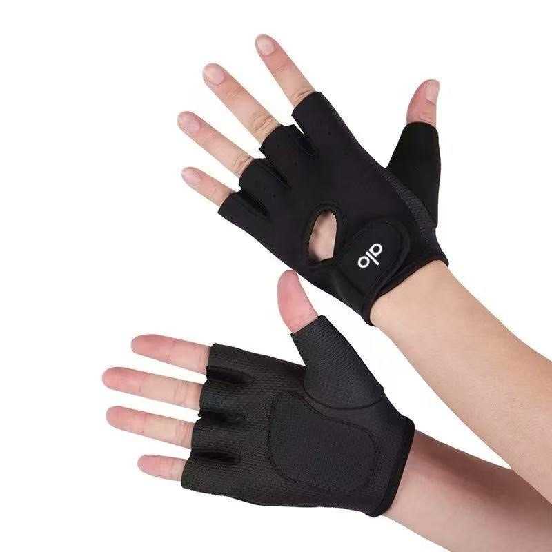 ALO SPORT GLOVE ( สินค้า Pre order โปรดอ่านรายละเอียดเพิ่มเติมด้านล่าง )