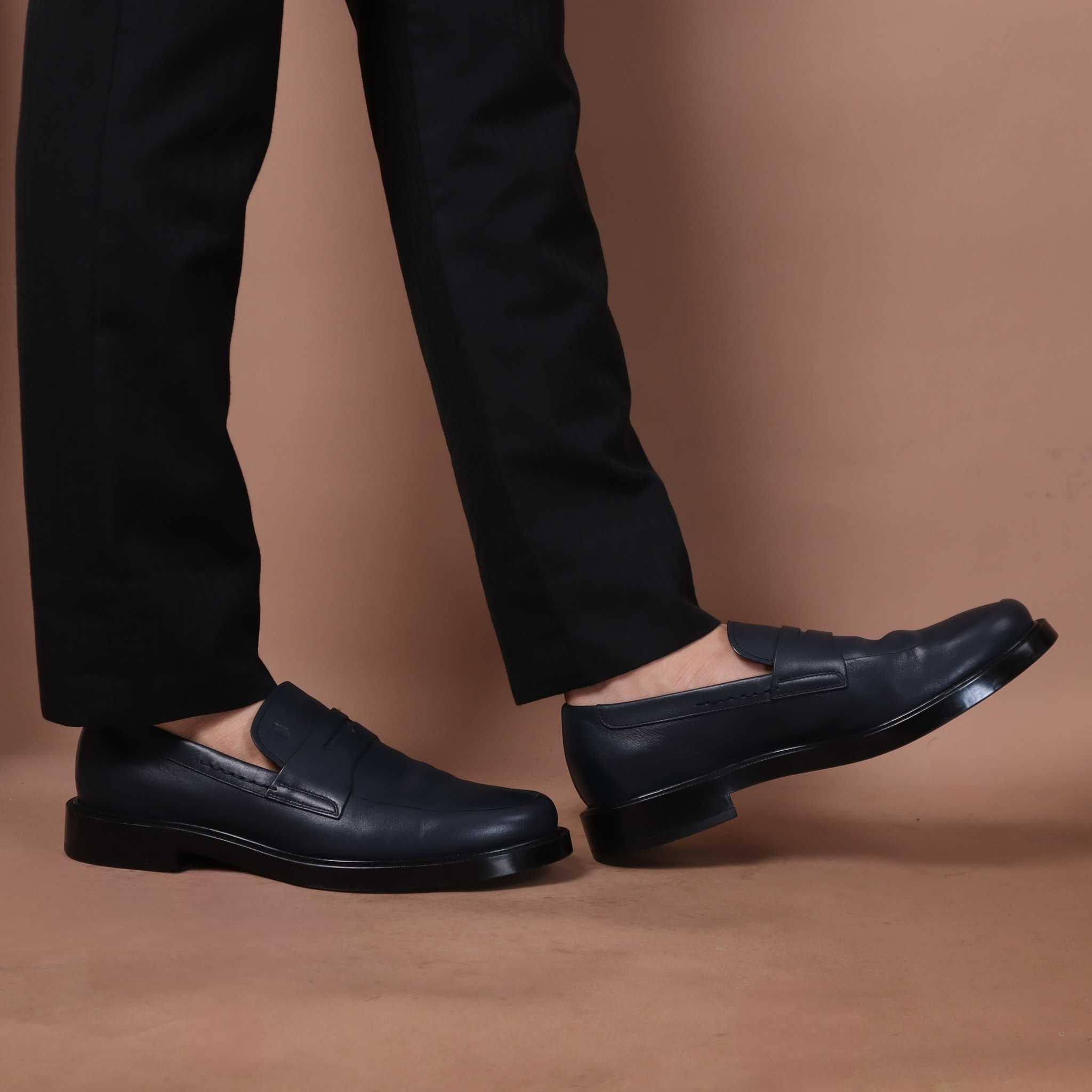 TOD'S 7A UK / 41 EU / 26.5 CM