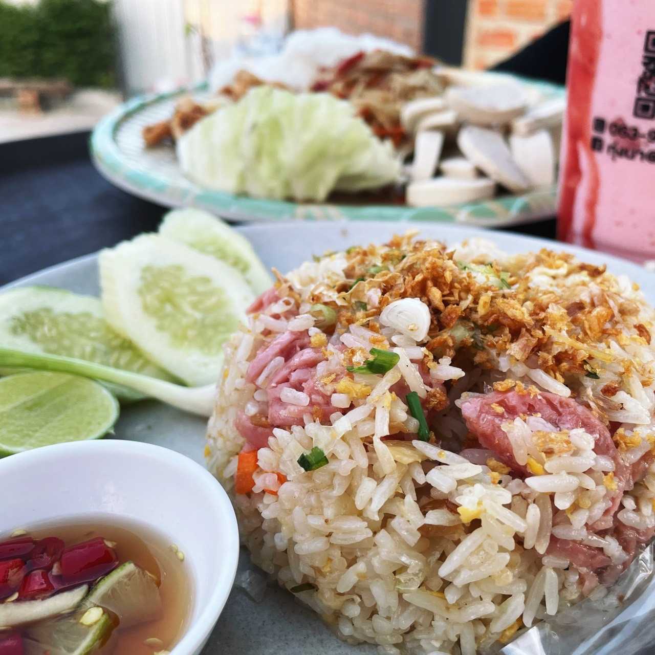 ข้าวผัดแหนม