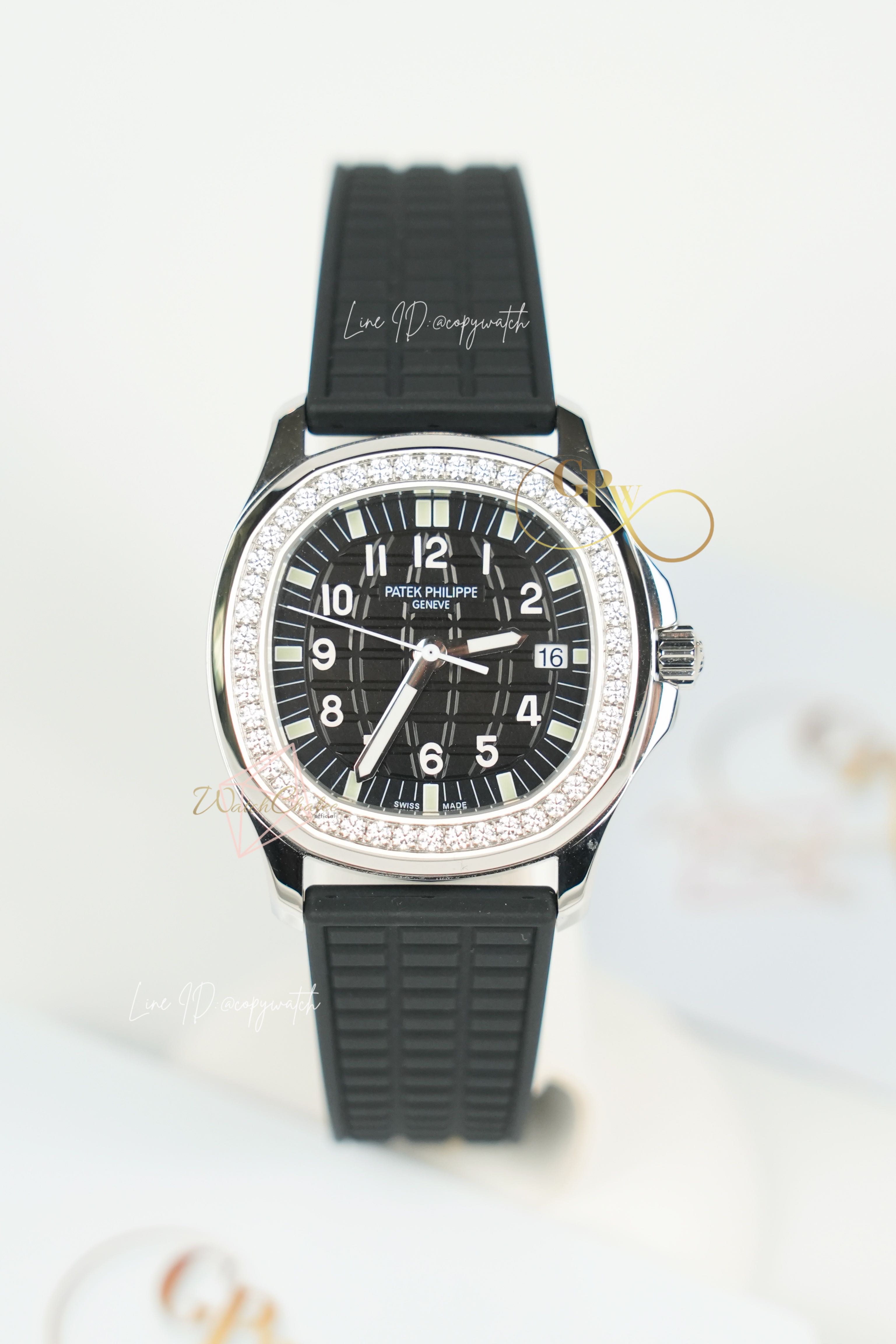 Patek Philippe Aquanaut 5067A Black 35 mm. Quartz swiss movement