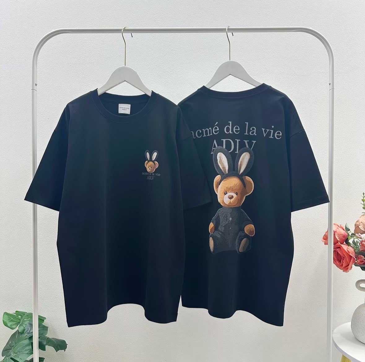 พร้อมส่ง  ADLV Rabbit Bear T-Shirt ( Black )