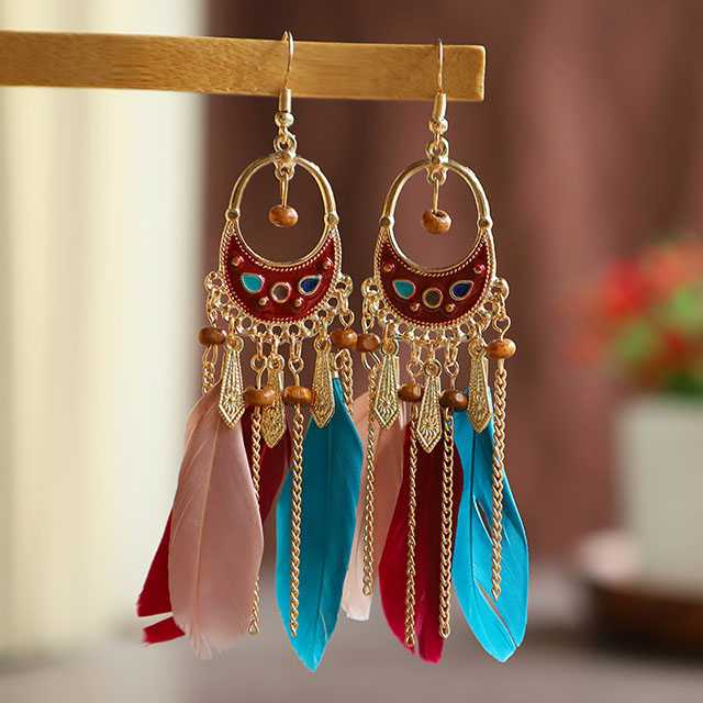 ต่างหูขนนก ต่างหูโบฮีเมียน หลายสี multi color ต่างหูระย้า สไตล์โบฮีเมียม Bohemian เครื่องประดับ