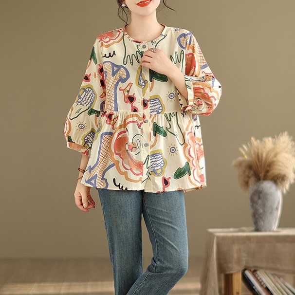 เสื้อทรง oversize โทนสีครีมลายกราฟฟิกสีสันสดใสสวยและน่ารักมากๆ ผ้านิ่มเย็นใส่สบายมากๆไม่ร้อน
