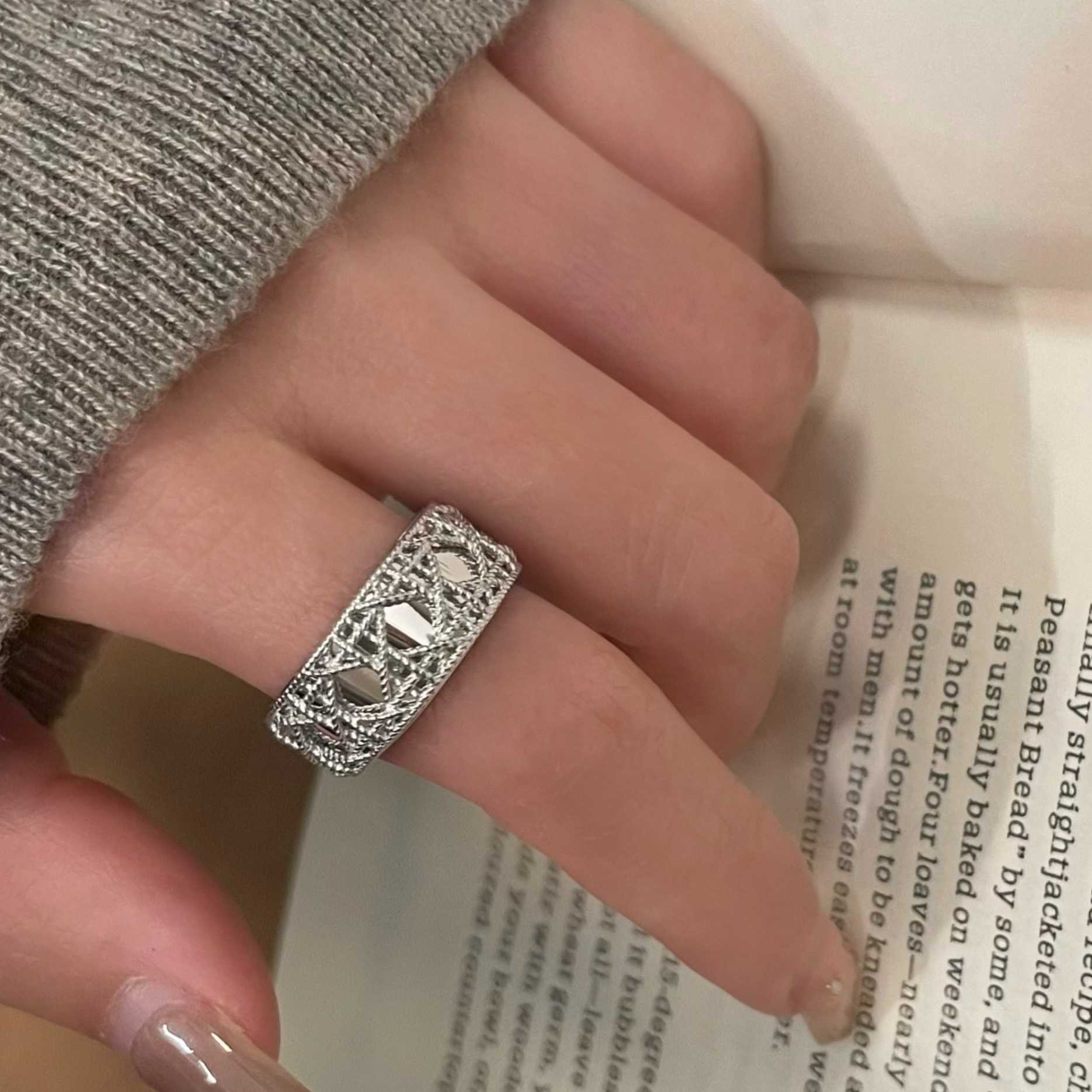 [PRE-ORDER] 💍แหวนสไตล์หรูหรา ดูแพง ใส่แล้วขับผิว นิ้วมือเรียวสวย | QF035