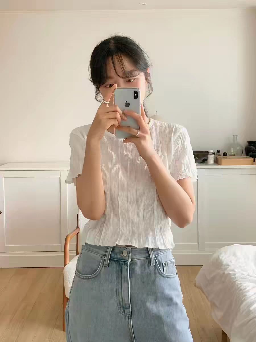 OUCE Serein Wrinkle Blouse (🇰🇷 Pre-order 15-20 วัน)  เสื้อยืดแต่ง Texture ผ้าย่น