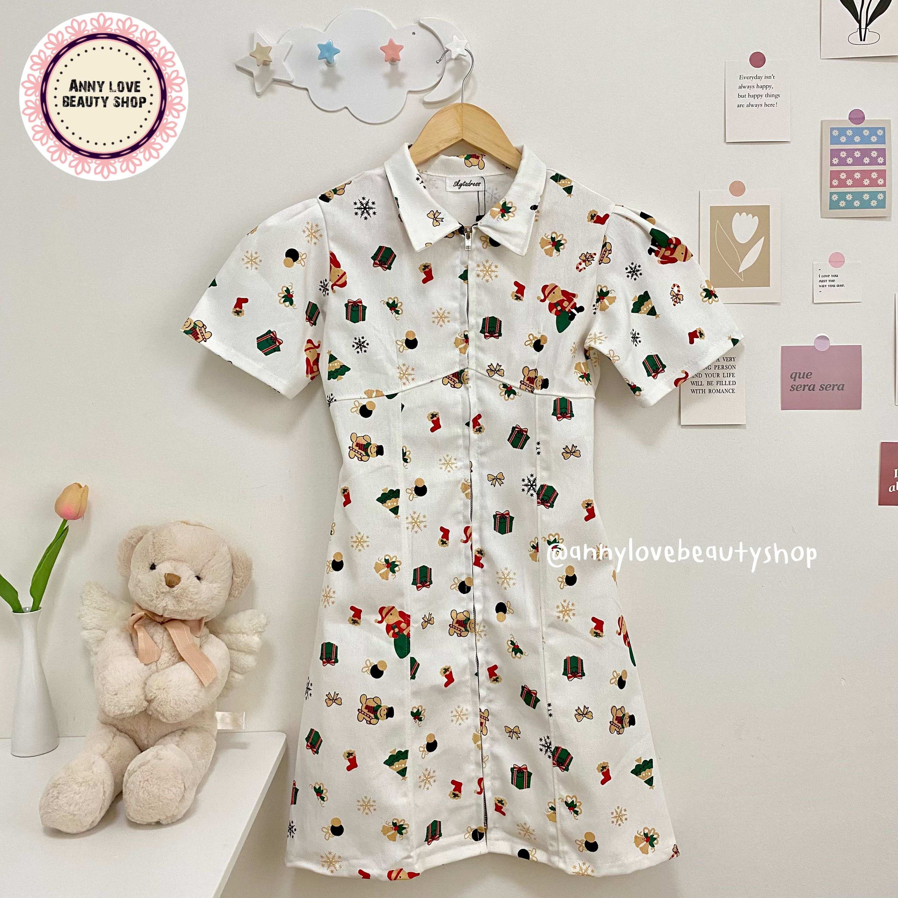 มินิเดรสคอปกผ้ายีนส์ ลายคริสต์มาส🎄🎁