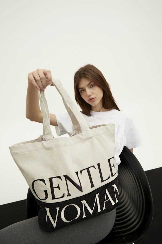 GENTLEWOMAN Safari Sensation Corduroy Tote กระเป๋าผ้าลูกฟูก สุดฮิต แท้ 💯จาก shop ✅