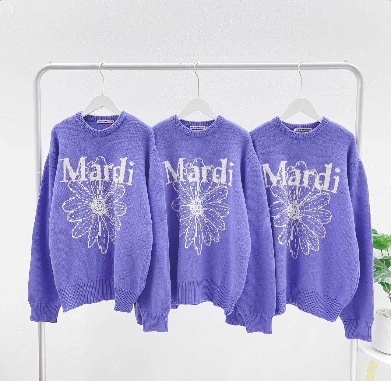 Mardi Flower Cashmere Blended Pullover (Berry/Ivory)