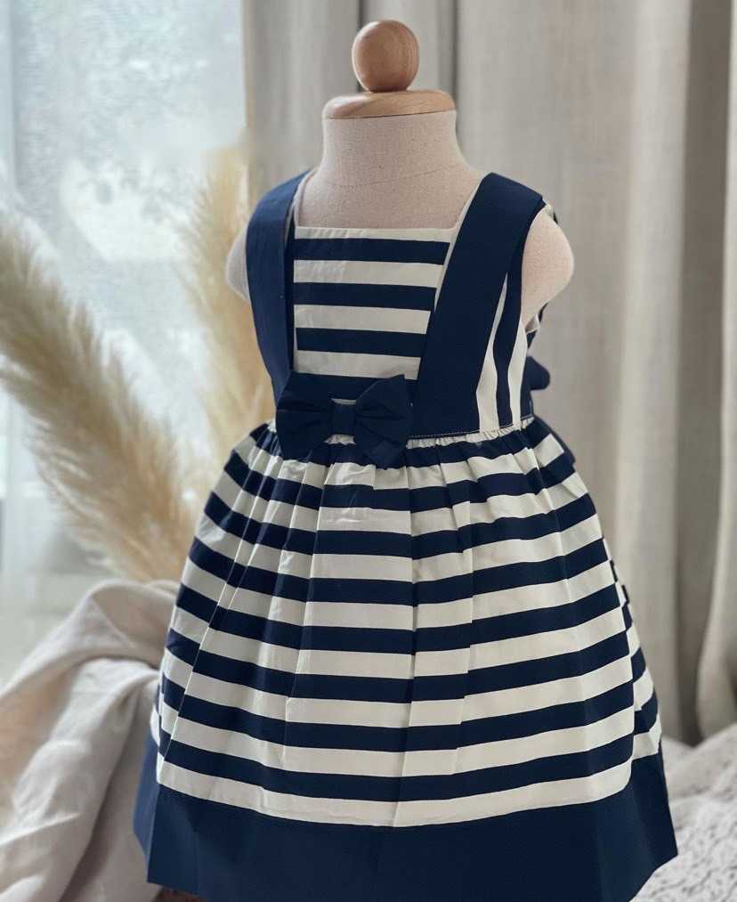 ( DS0018 ) เสื้อผ้าเด็กผู้หญิง ชุดเด็กผู้หญิง ชุดเดรสเด็กผู้หญิง ลายกลาสีเรือ ริ้วกรม ครีม  1-4ปี 💙