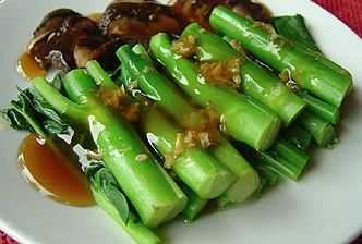 คะน้าฮ่องกงผัดน้ำมันหอย Chinese Kale Sautéed in Oyster Sauce