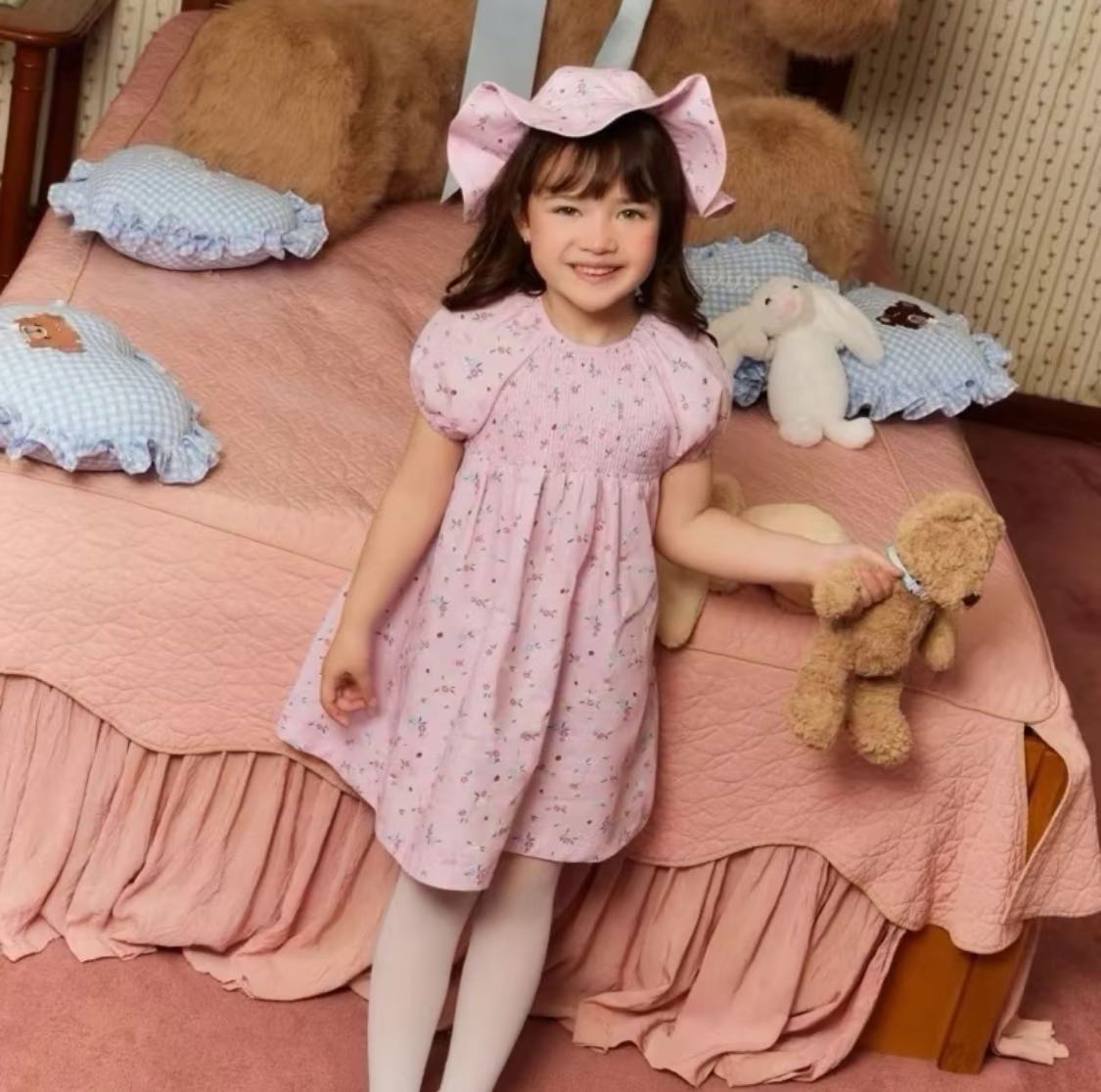 ADORE2112 AOG10003 : TRIXIE FLORAL MINI DRESS