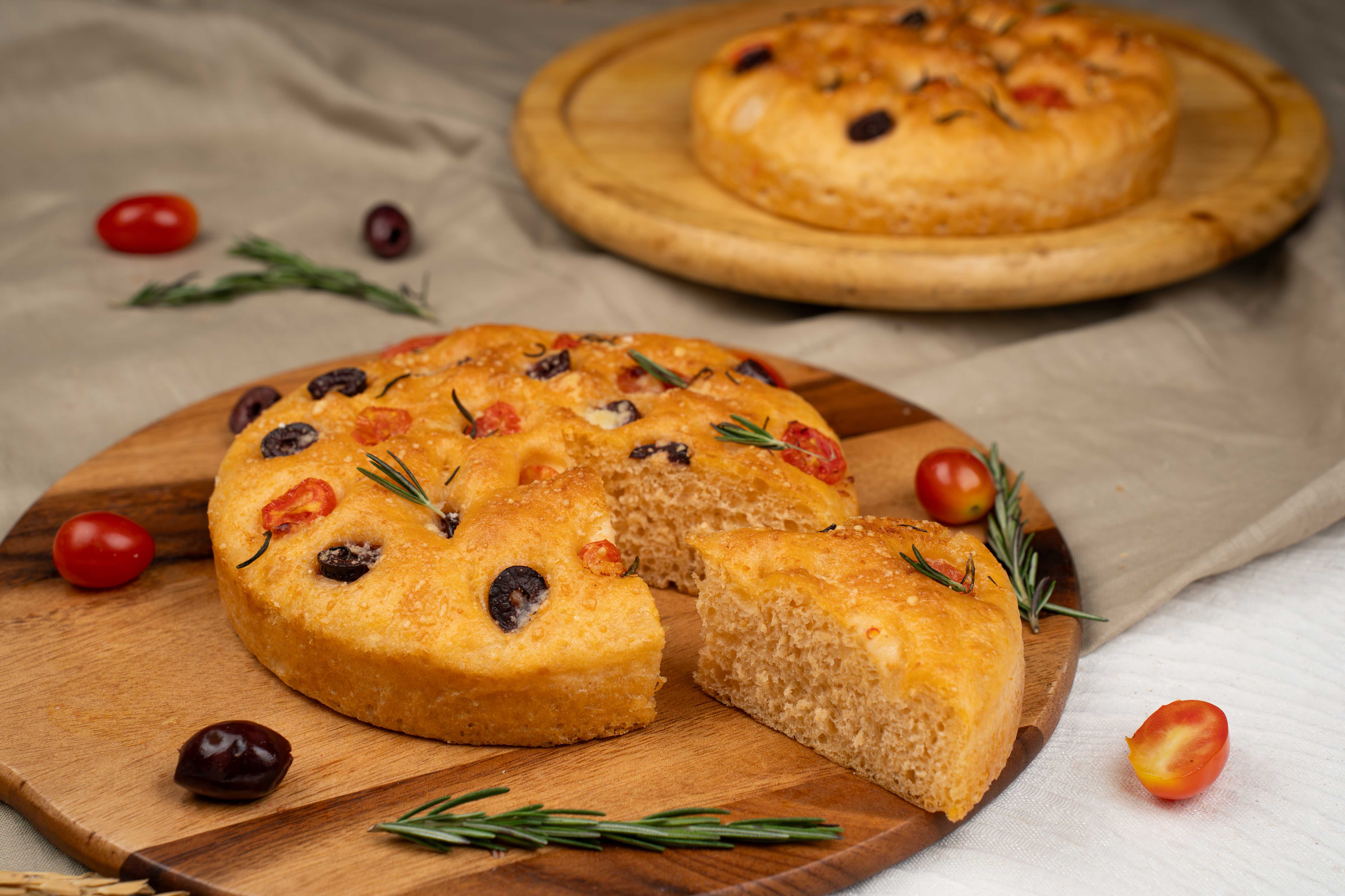 [Pre-order] Tomato Black Olive Focaccia Bread