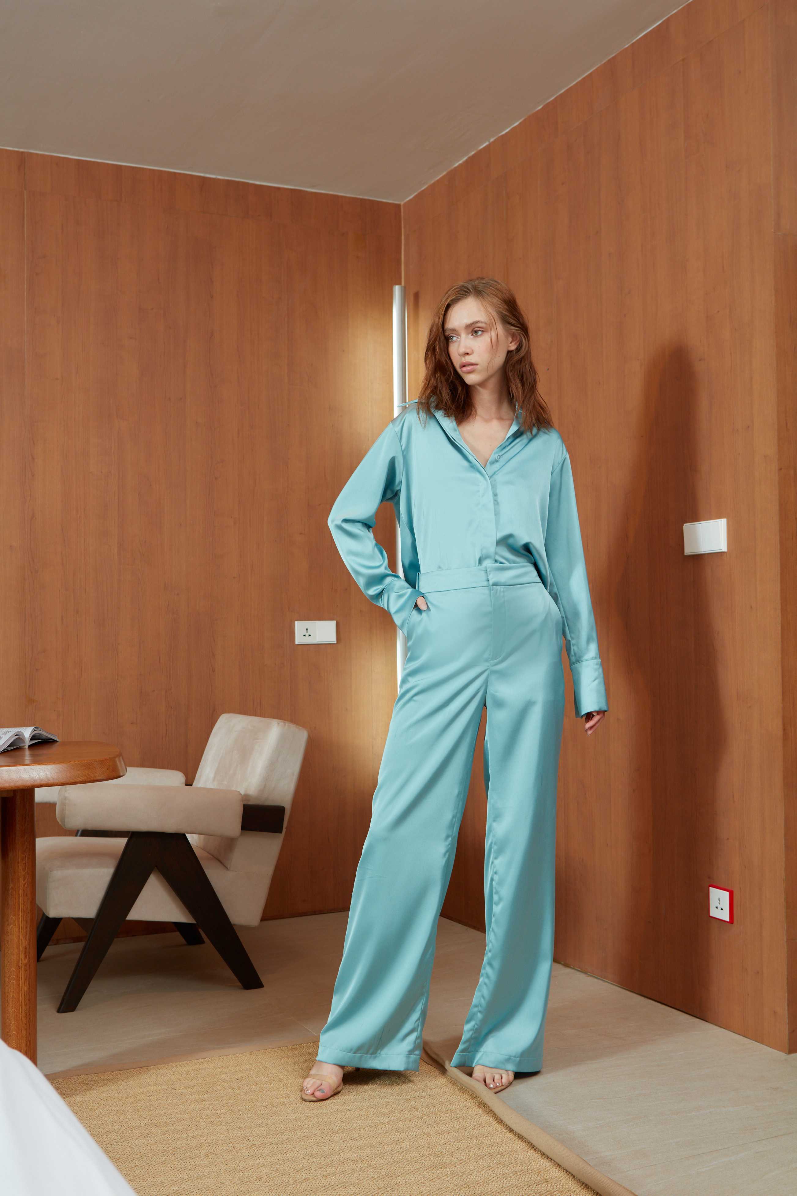 30% | MOMENT  TROUSERS กางเกง