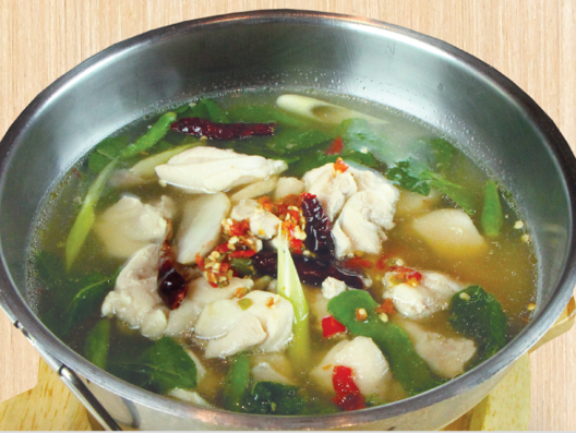 ต้มยำไก่ใบกะเพรา (ถ้วย)