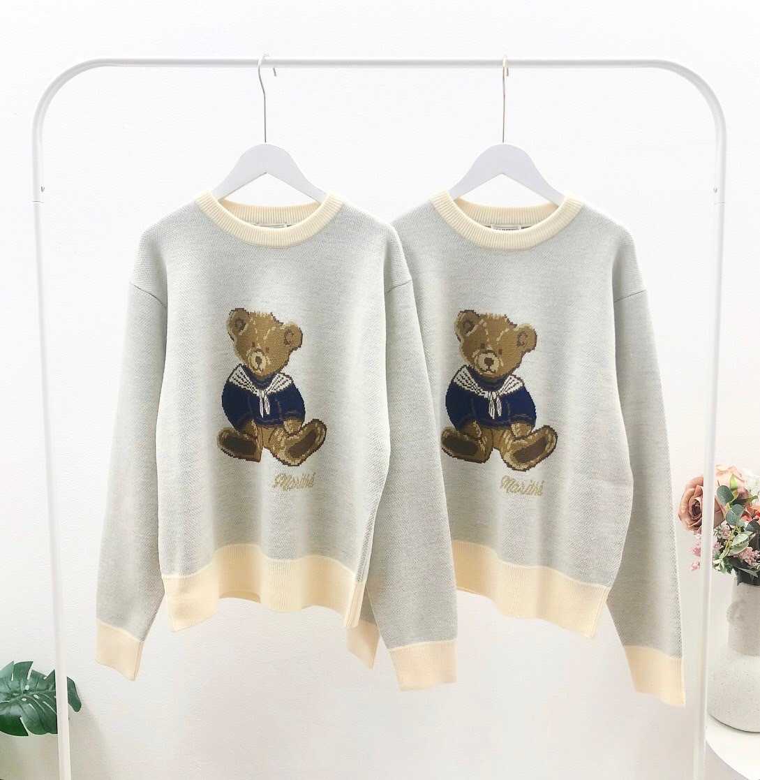 พร้อมส่ง Marithe Doodle Bear Sweater ( Ivory )